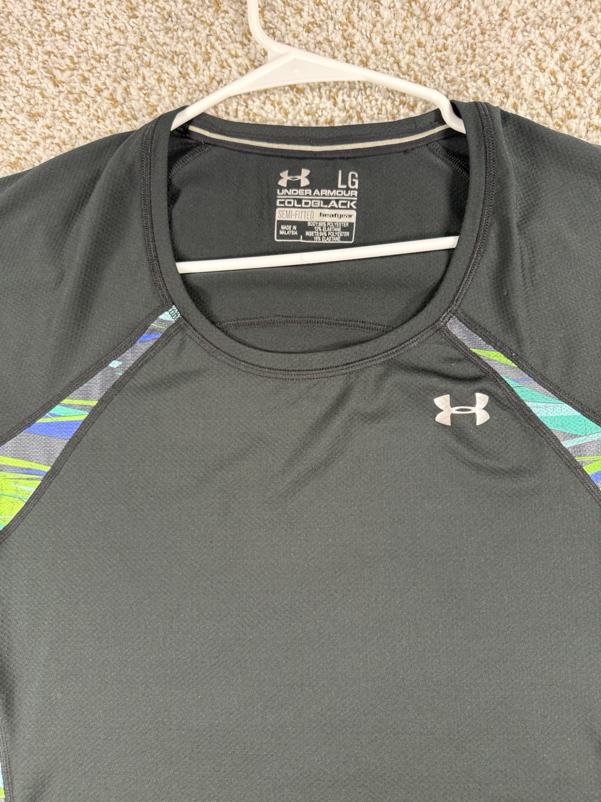 Under Armour Womens Black Large Semi-fitted Heat Gear Coldblack Shirt Running