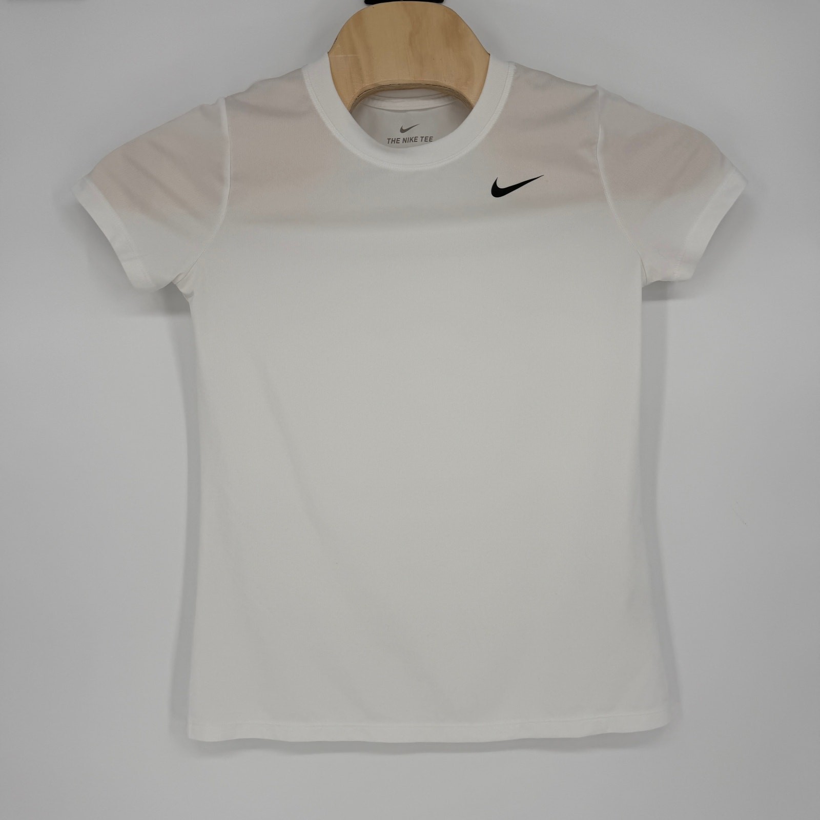 Nike Legend 2.0 Women’s Size Medium Dry Training T-Shirt AQ3210-100 White NWOT
