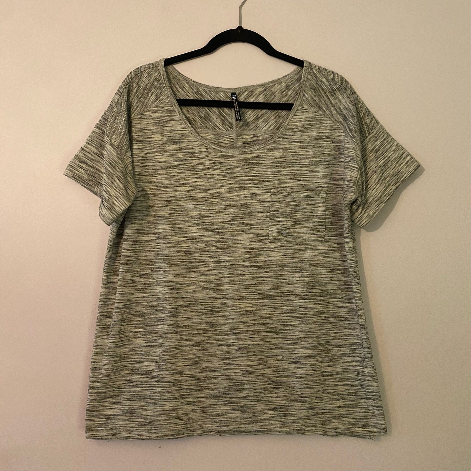 Kuhl Gray Heathered Short Sleeve Shirt Active Gorpcore Women’s size Large