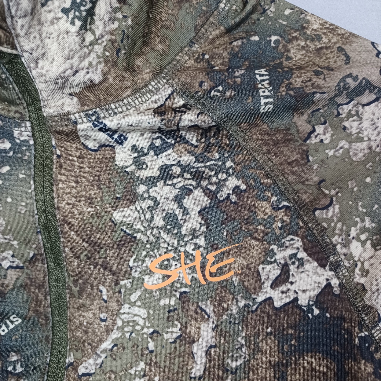 SHE Outdoor Pullover Womens Small Brown Camo 1/4 Zip Stretch Hunting Shirt EUC