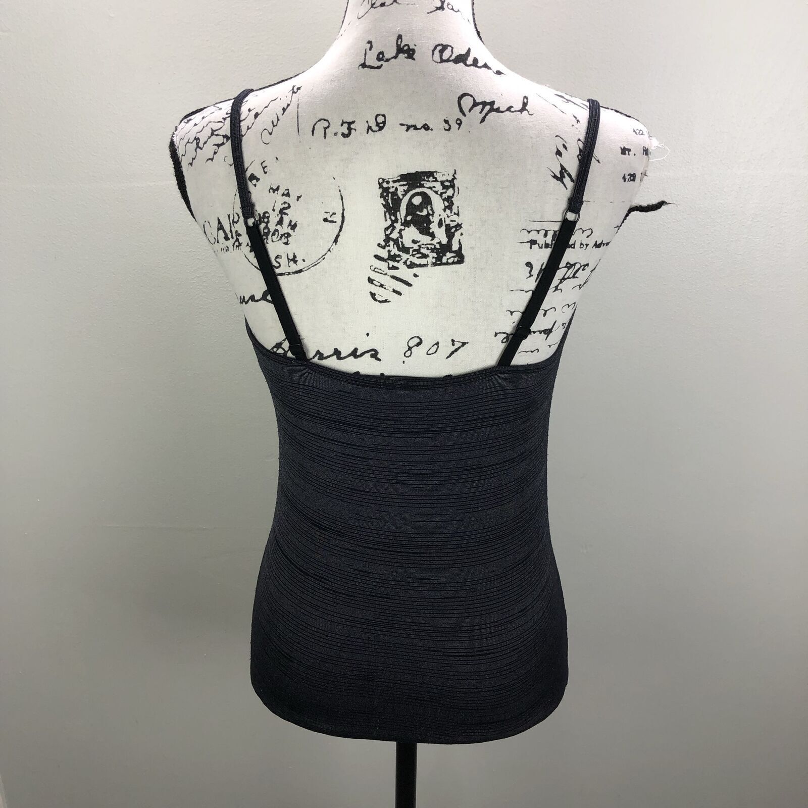 FABLETICS Spaghetti Straps Stretch Gray Activewear Tank Top Women’s Size Small