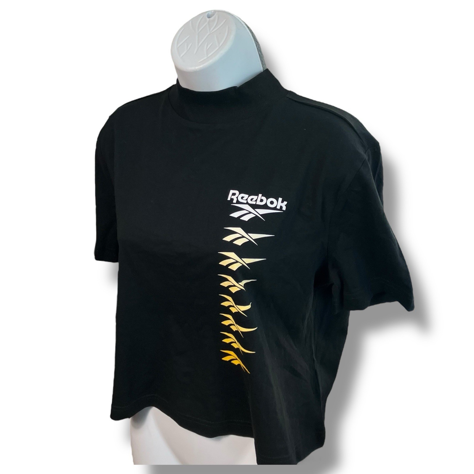 Reebok T Shirt WMNS Black Sporty Mock Neck Athletic Tee Cropped Short Sleeve M