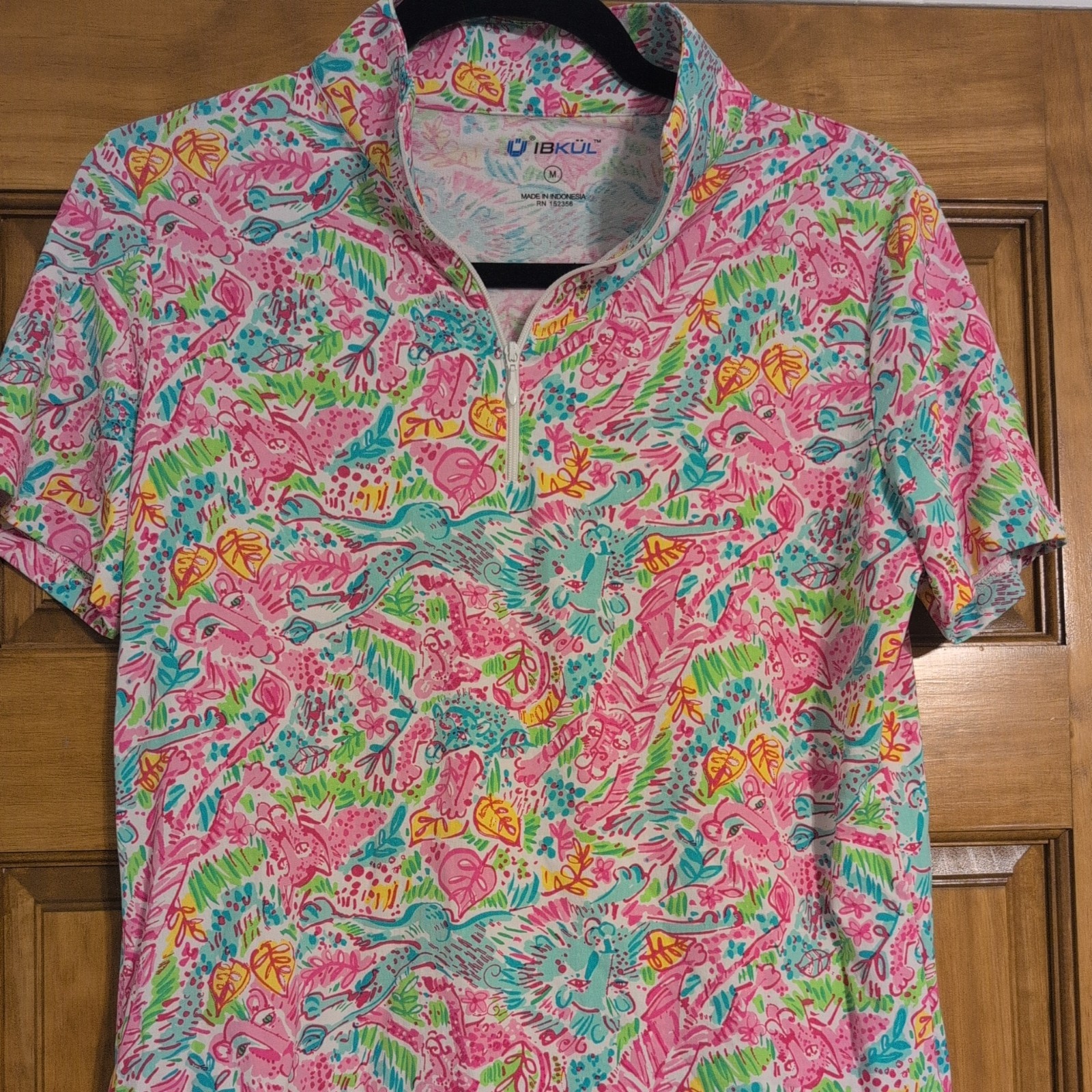 Ibkul shirt M Pink Turquoise Pickleball Golf Panther Print Sun Fabric Athletic