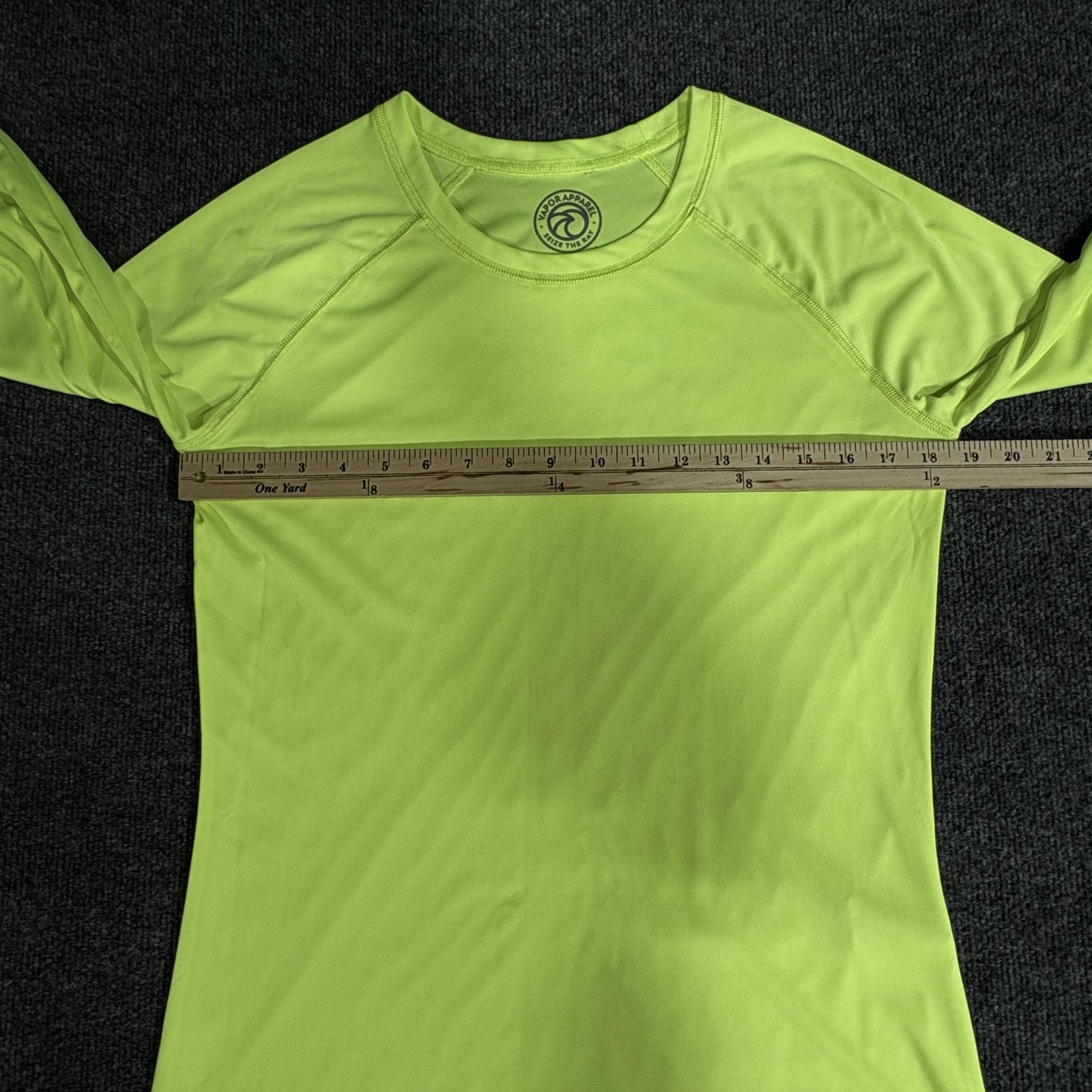 Vapor Apparel Shirt Womens Large Neon Yellow Long Sleeve UPF 50+ Sun Outdoor