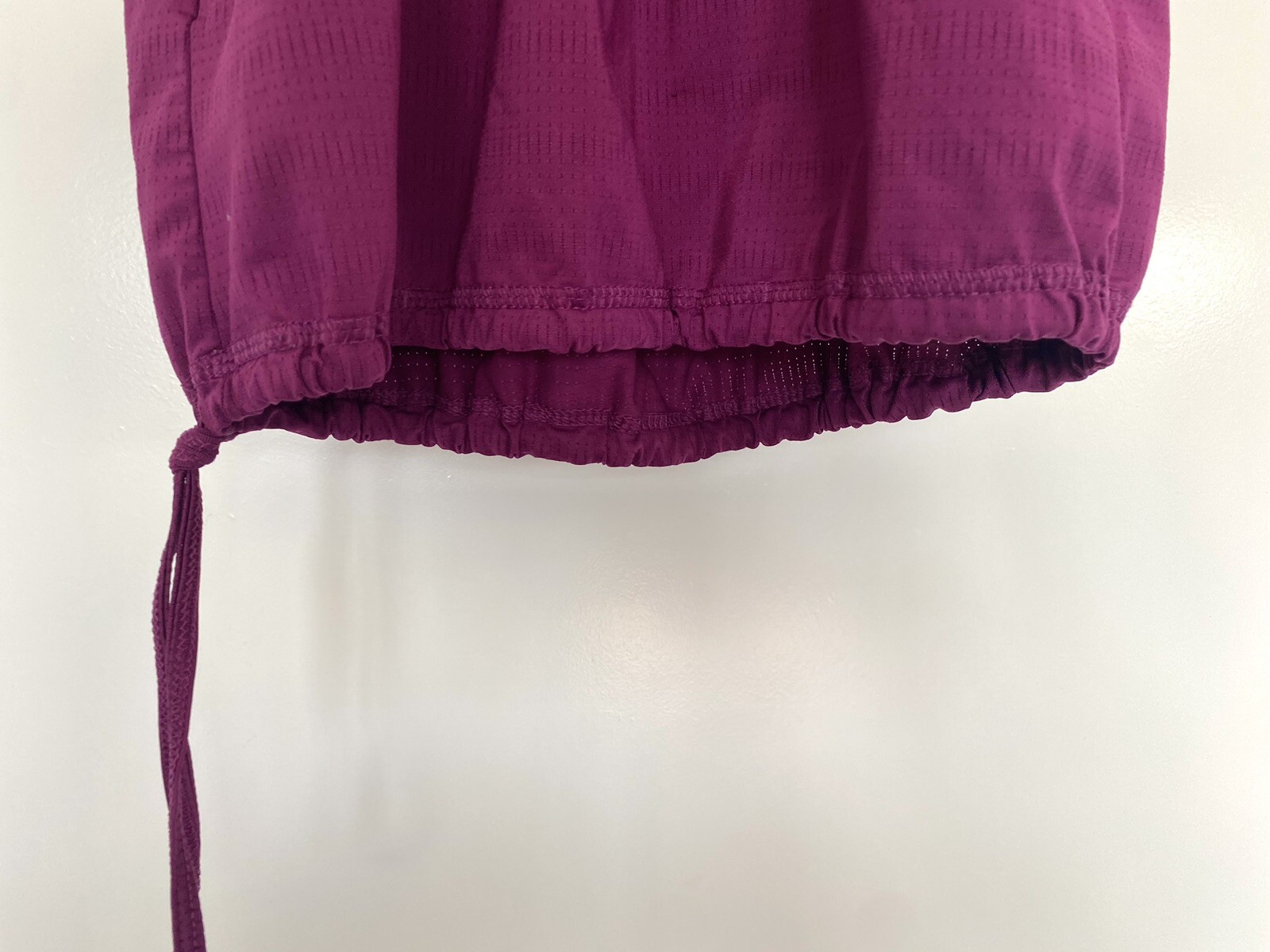 Old Navy Active Magenta Built In Bra Loose Fit Racerback Athletic Tank Top Sz XS