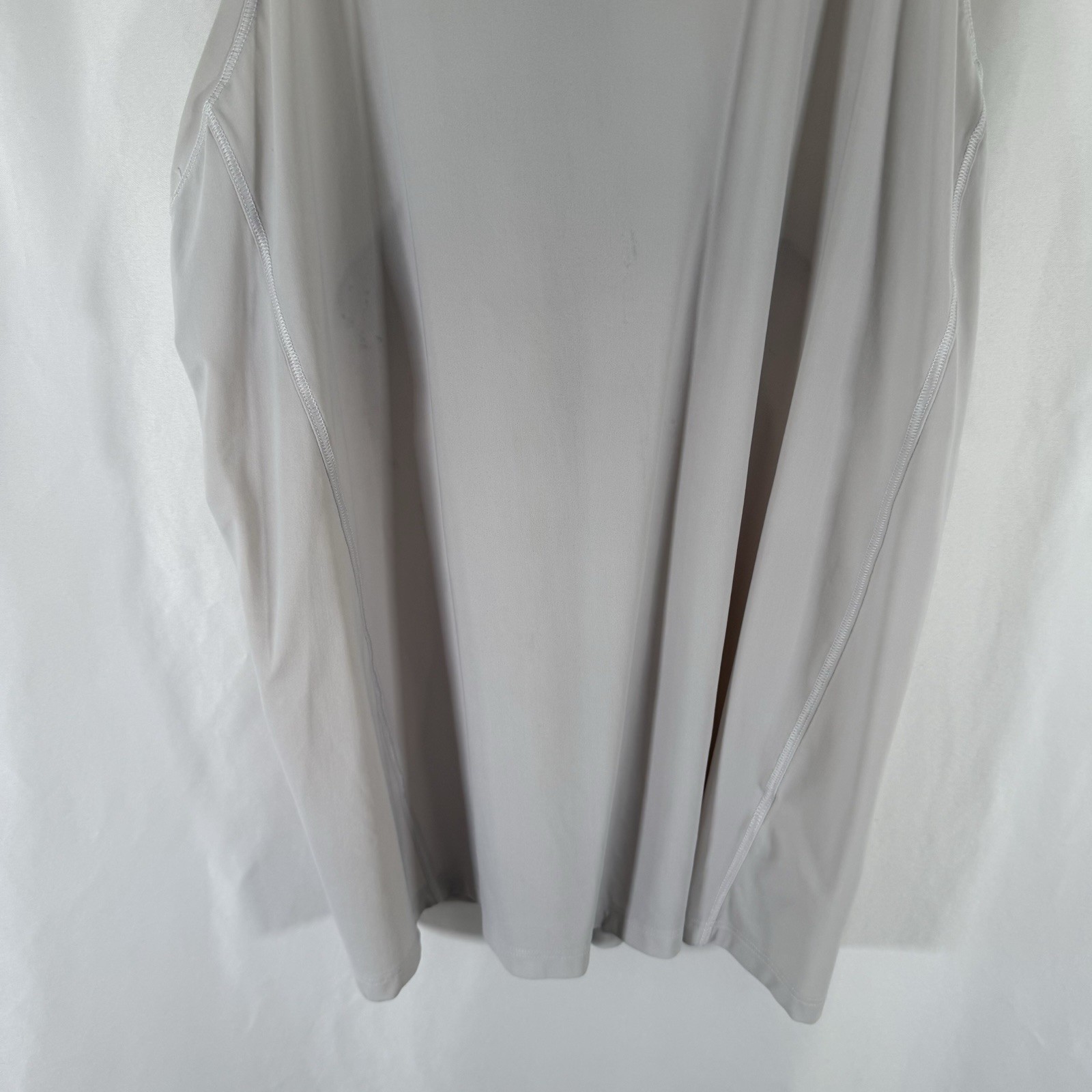 Athleta Tank Top Women’s medium Solid Grey Pull On Racerback Sleeveless