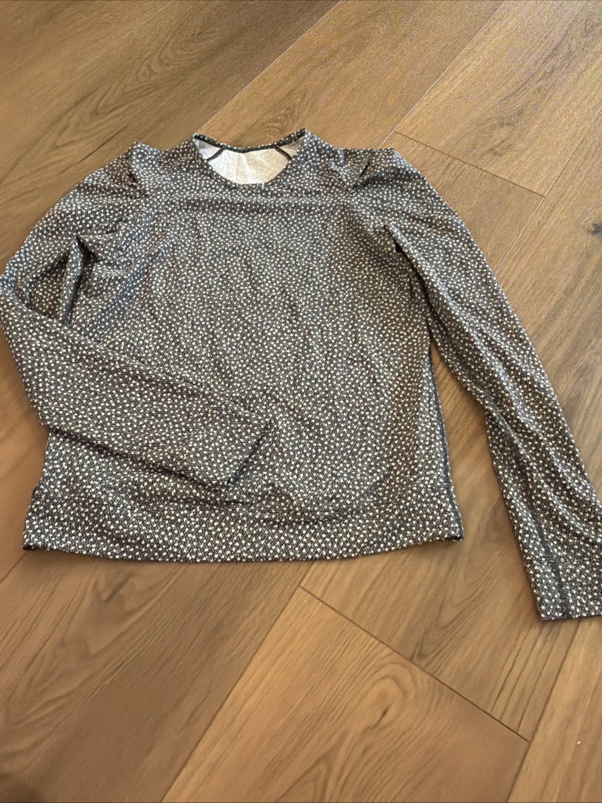 Women’s Lululemon Long Sleeve Pullover Frozen Fizz Black White 4