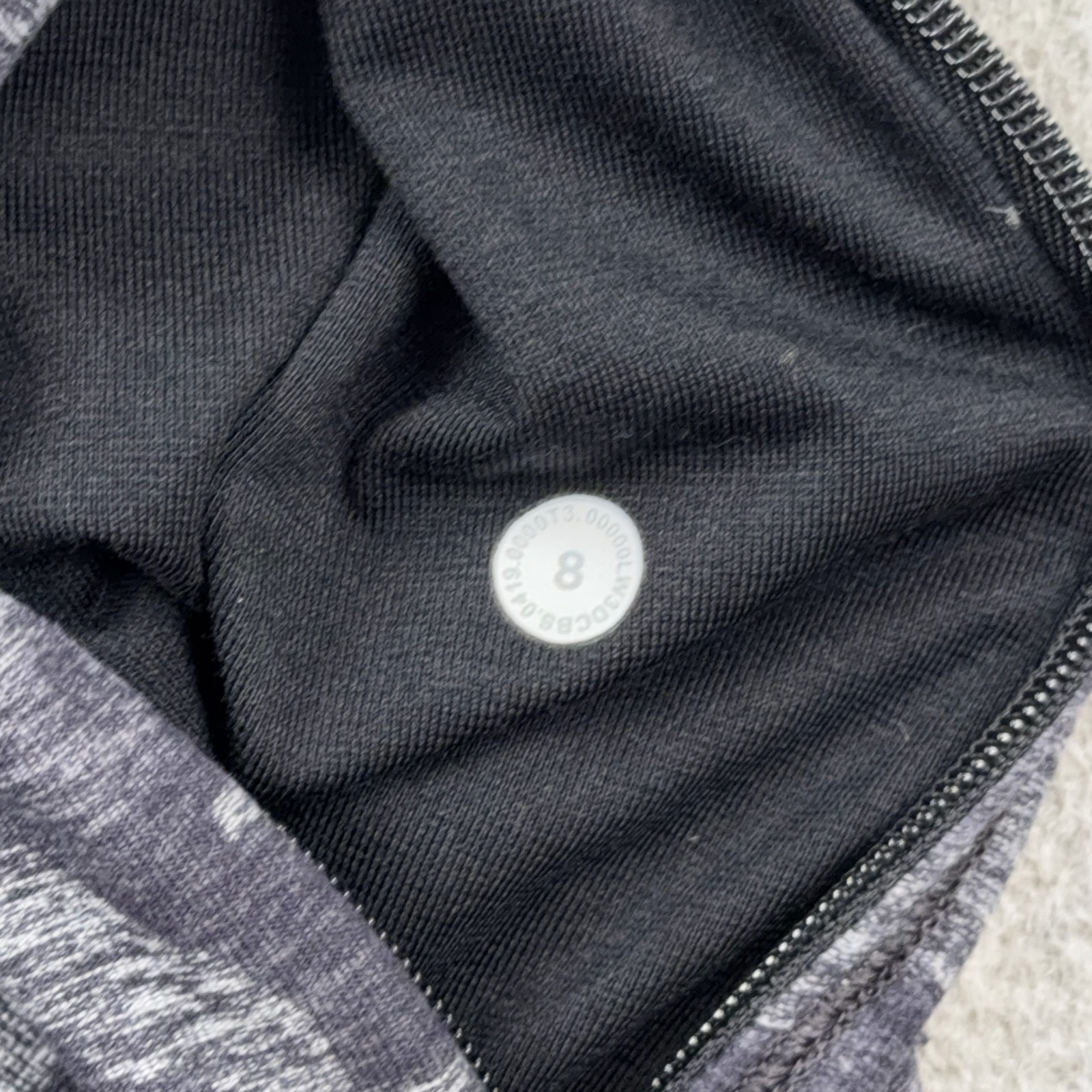 Lululemon Outrun the Elements Pullover Women Size 8 1/2 Zip Gray Camo Active