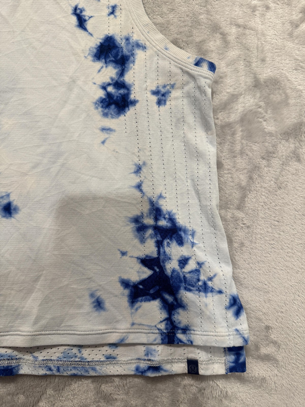 Lululemon Train to Be Tank Top Womens 8 White Blue Chalk Wash Tie Dye