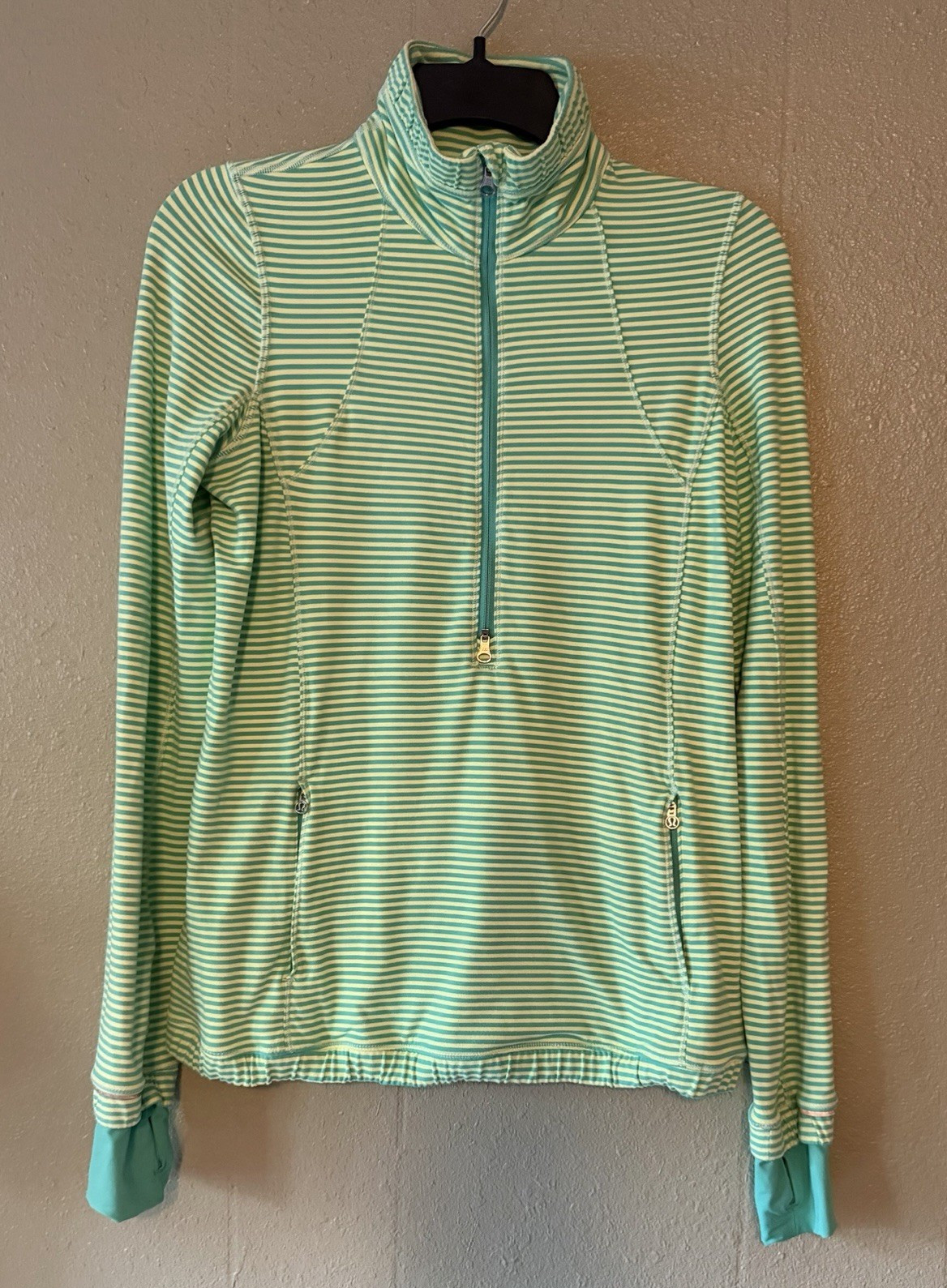 *Rare* Lululemon Lime Teal Striped 1/2 Zip Mock Neck Pullover Thumbholes Size 10