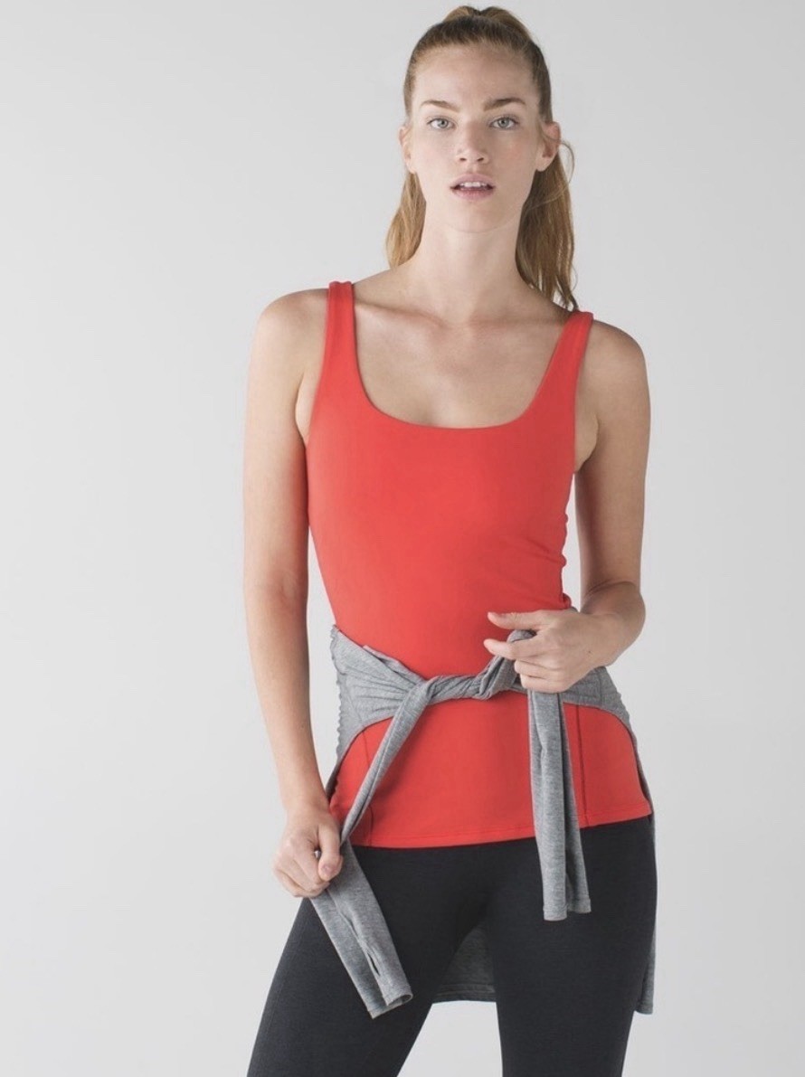 LULULEMON Amal Med Support Shelf bra Tank Top Alarming Red Adjustable Yoga Sz 6
