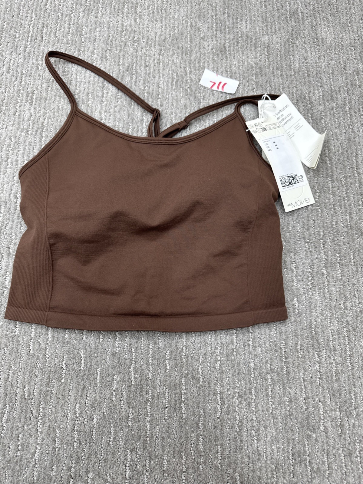 H&M Medium Dry Move Top #711