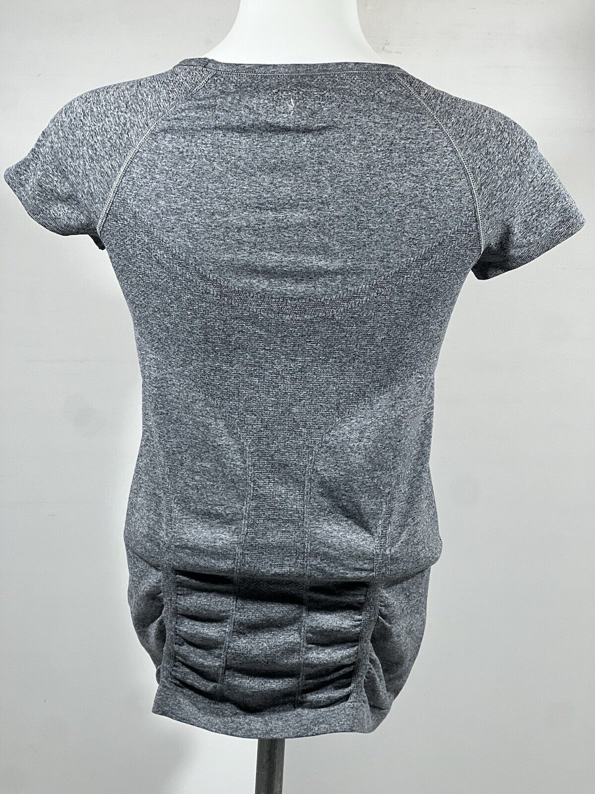 Performance Compression Top Womens Small Athleta Charcoal Running Yoga Fit