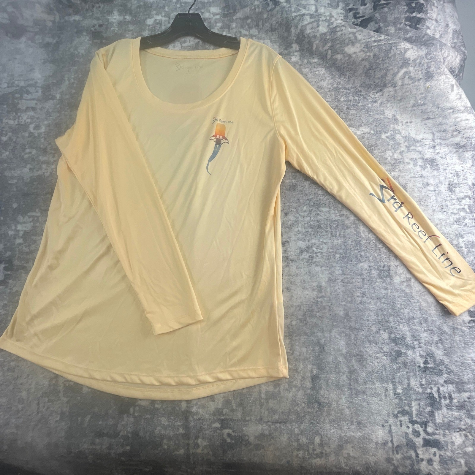 3rd Reef Line UPF 50+ Sun Shirt Womens L Faded Orange Manta Ray