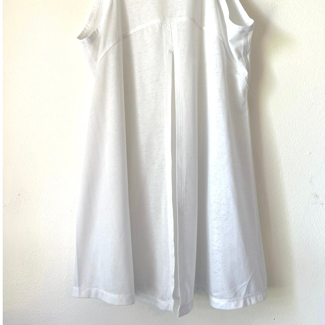 Lululemon Split Back White Tank Womens Size 2 Scoop Neck Yoga Workout Walking