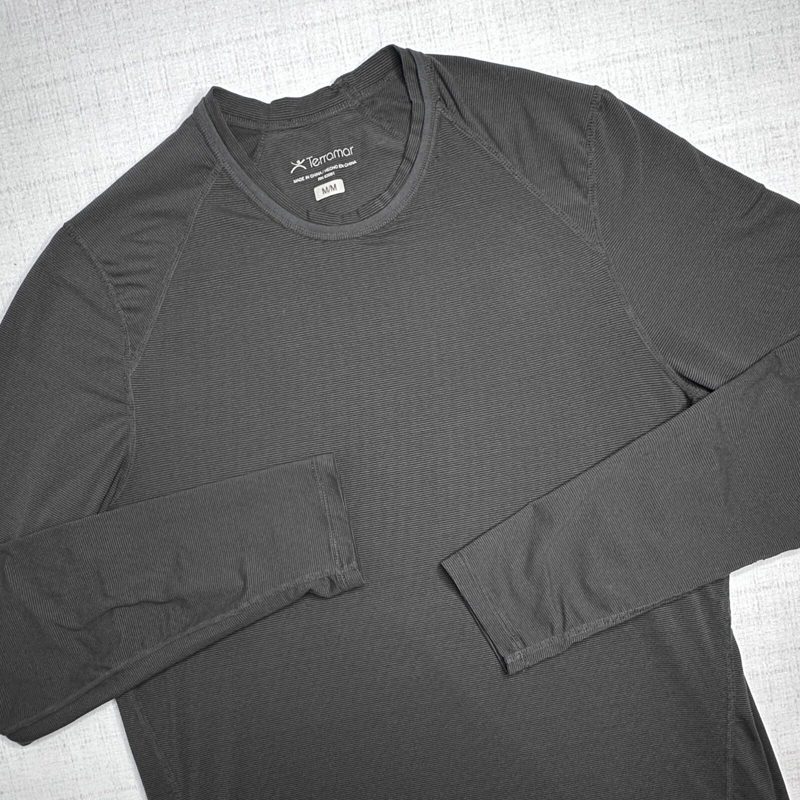 Terramar Base Layer Women’s Long Sleeve Gray Outdoor Camping Shirt- Size M