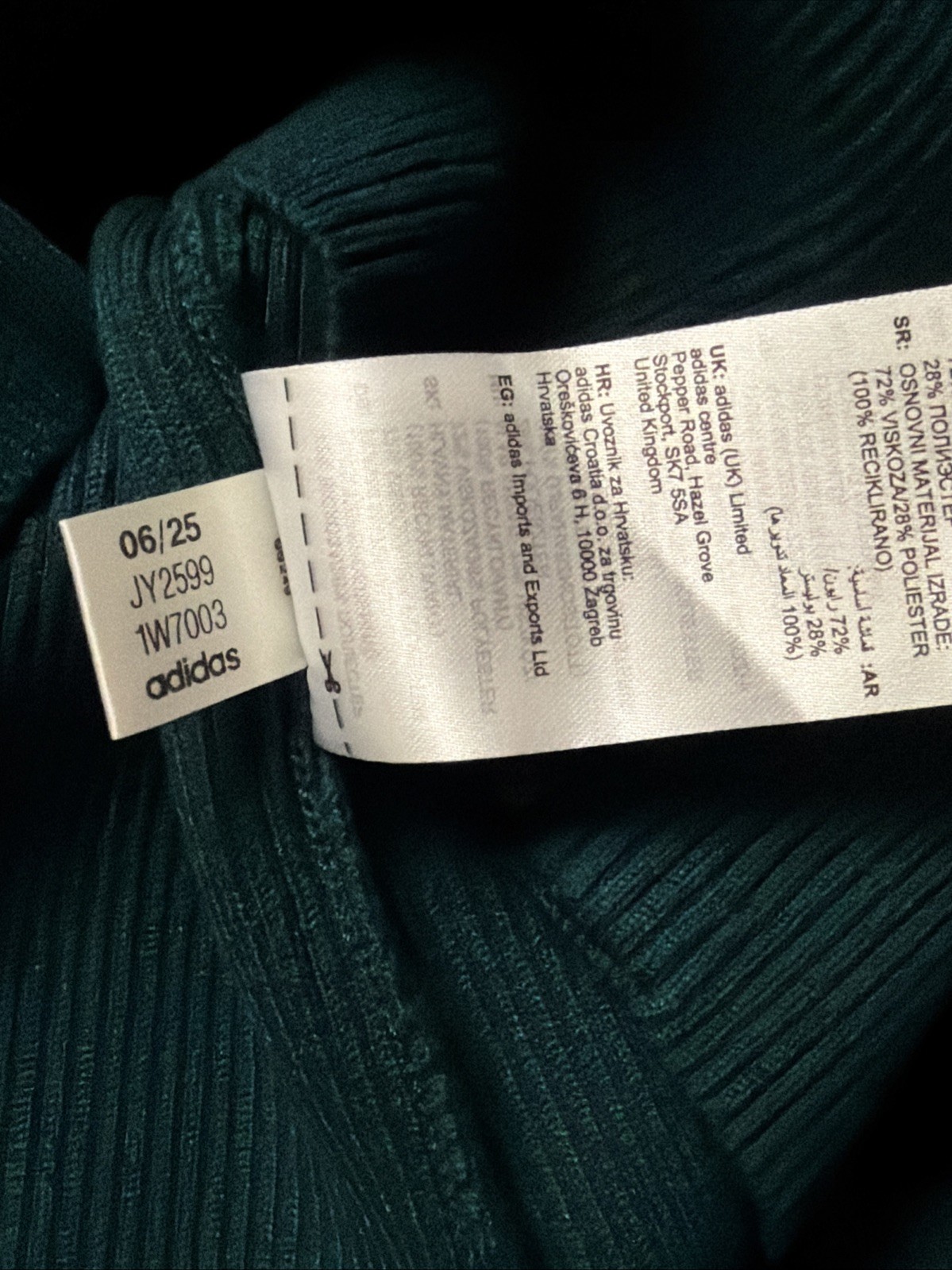adidas Women’s Adicolor 3-Stripes Slim Knit Track Top Cardigan Aurora Ivy – XS