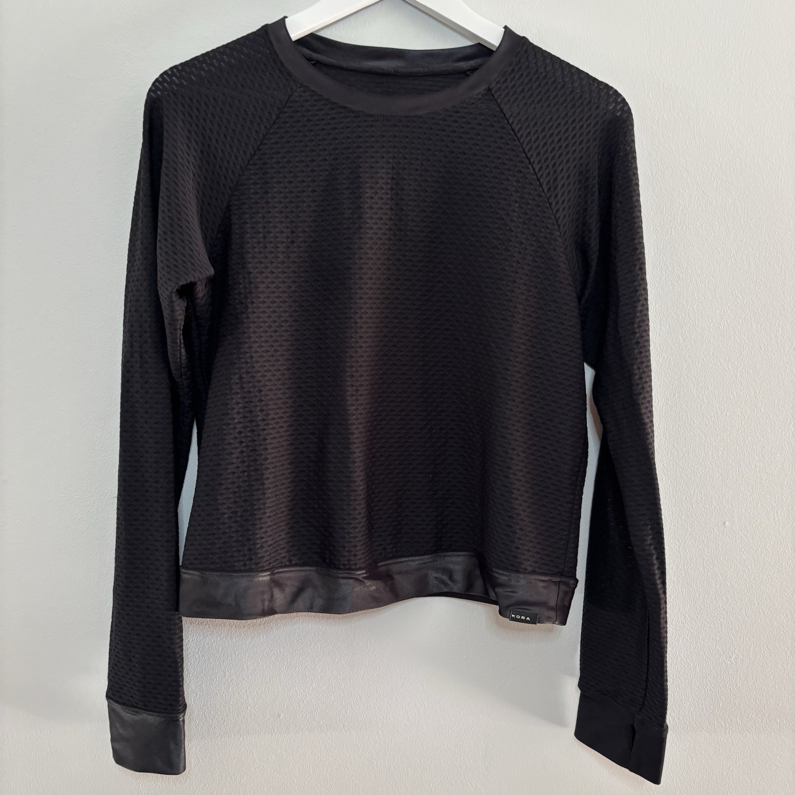 KORAL Sofia Pullover Black Satin Trim Activewear Made In USA Gym Moto Mesh Small