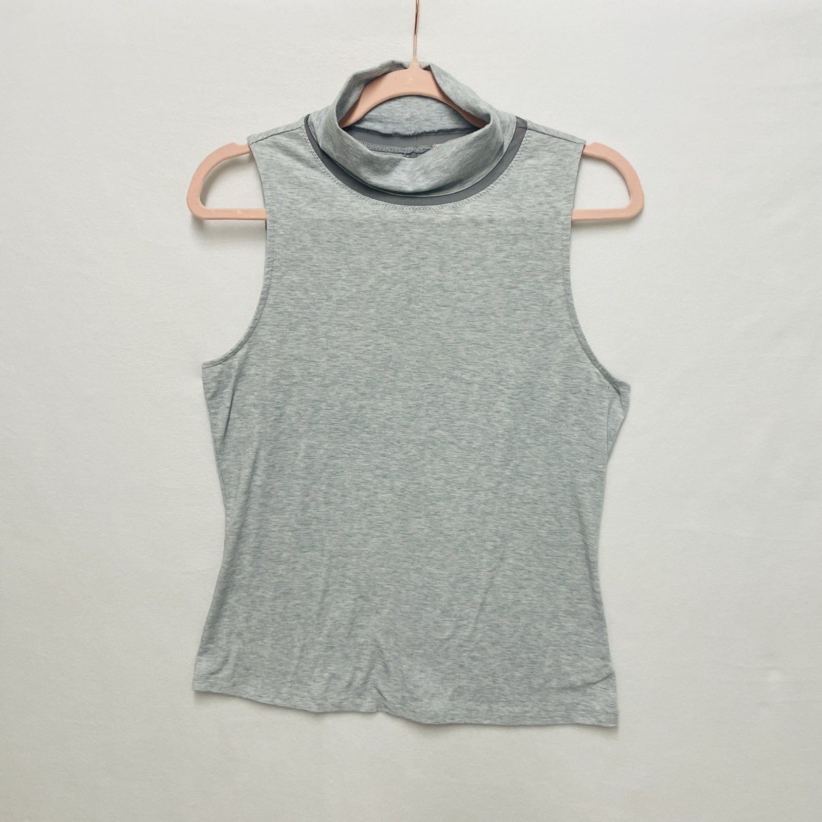 Athleta Women’s Gray Sleeveless Mock Neck Polyester Merino Wool Blend Top Small