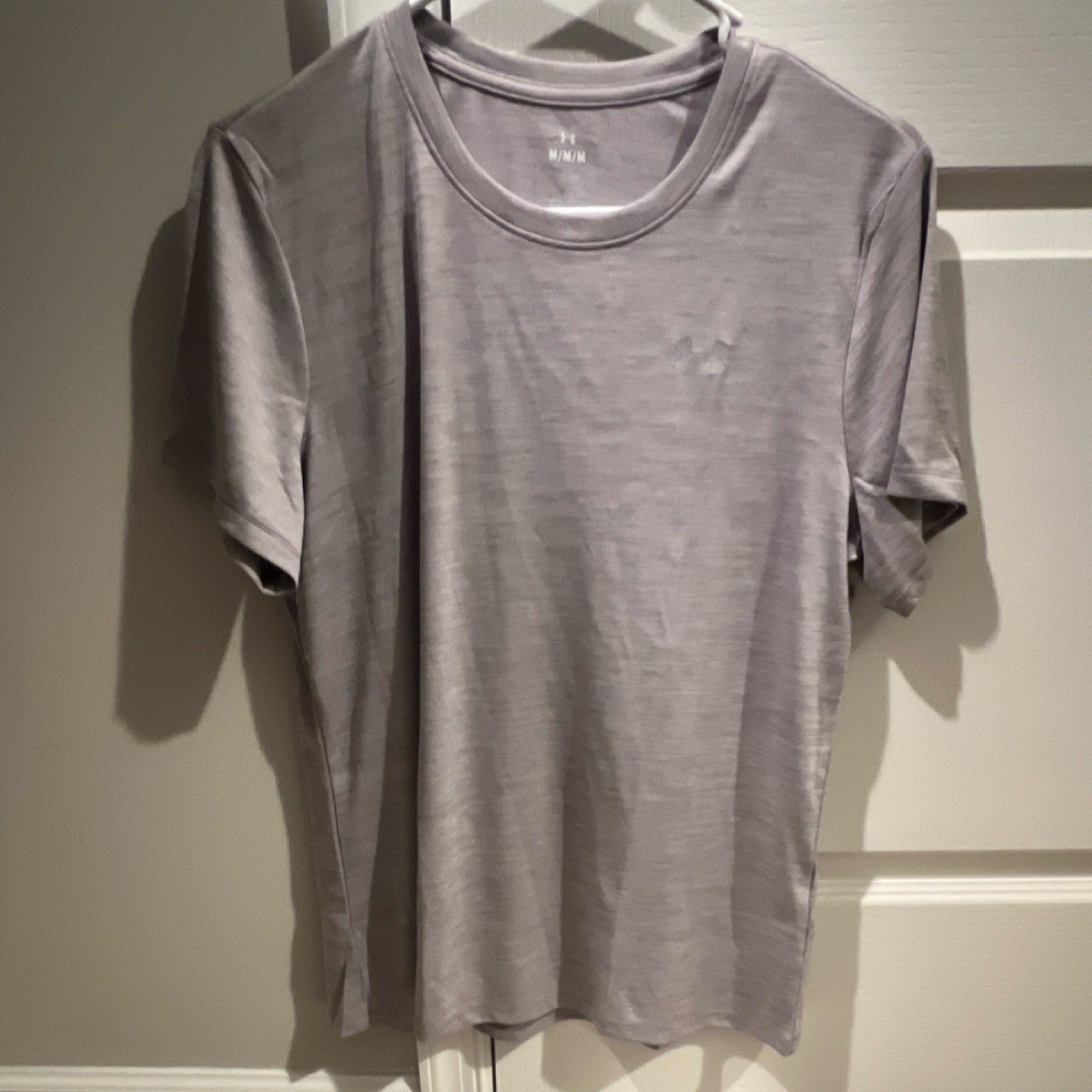 NWT Under Armour Women’s UA Tech Twist T-Shirt M Violet Gray Metallic Silver