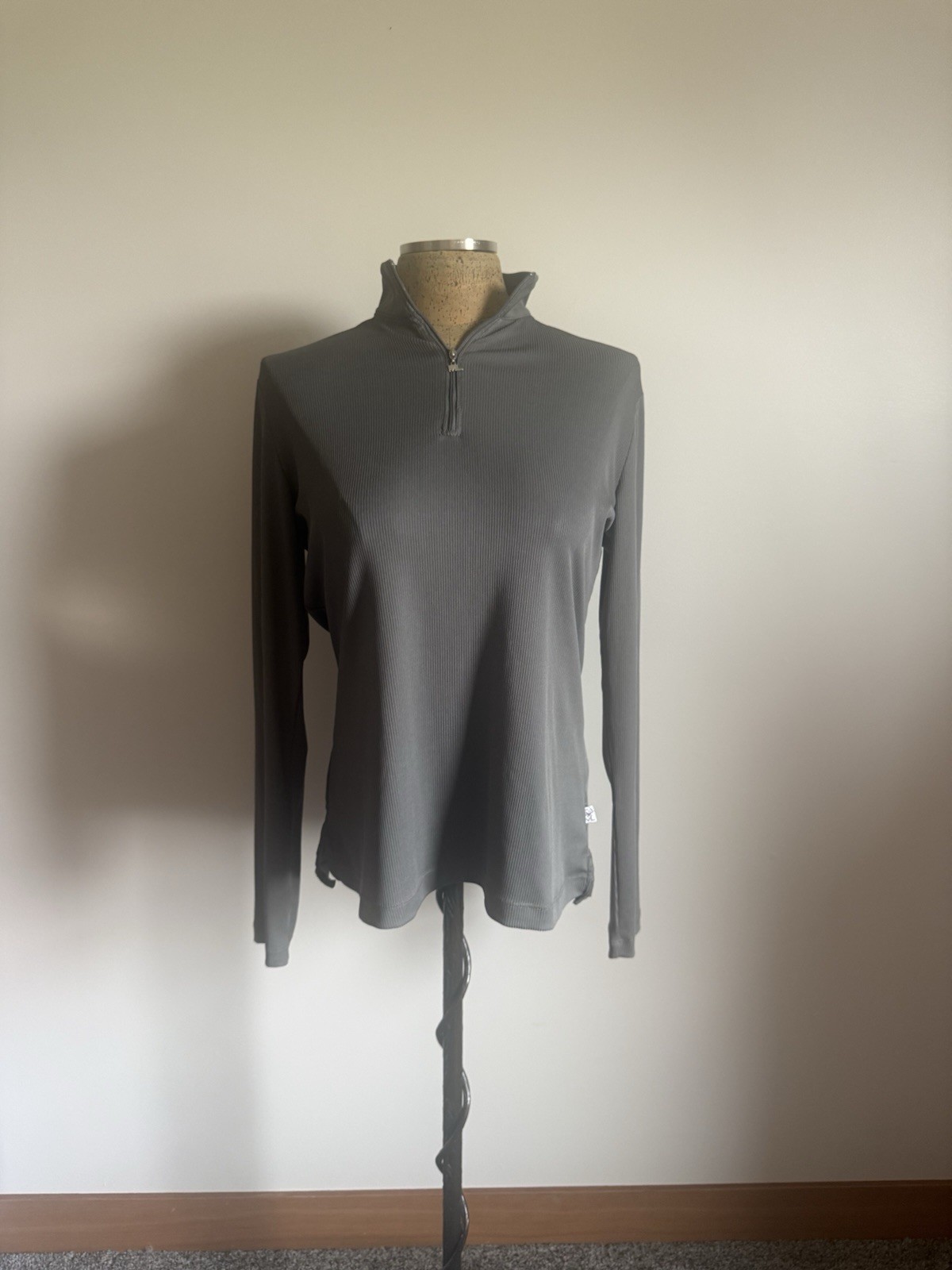 Maggie Lane Gray Ribbed 1/4 Zip Mock Neck Stretch Pullover Top Women’s M/L