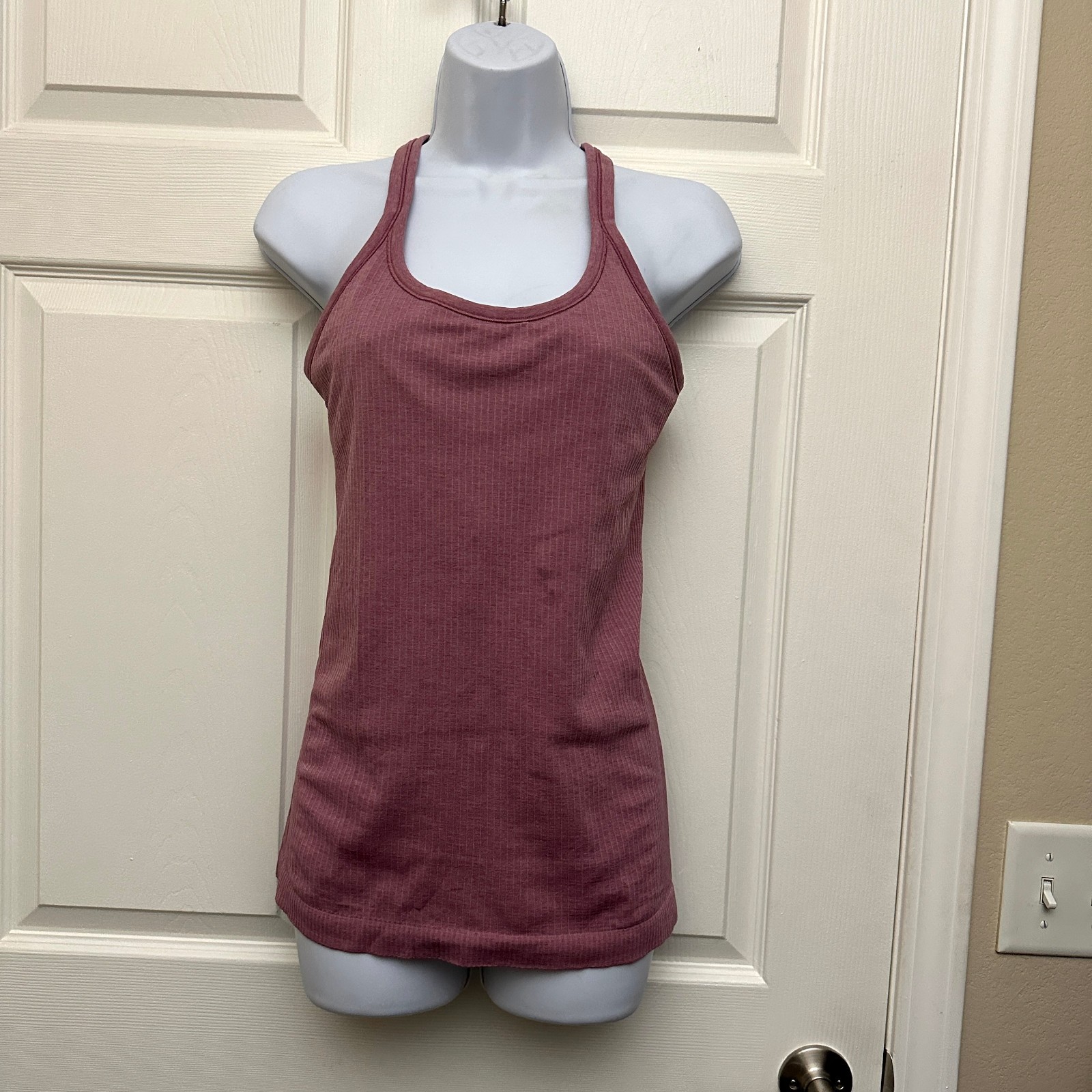 Size 8 – Lululemon Ebb to Street Tank Top Ribbed Built In Bra Racerback