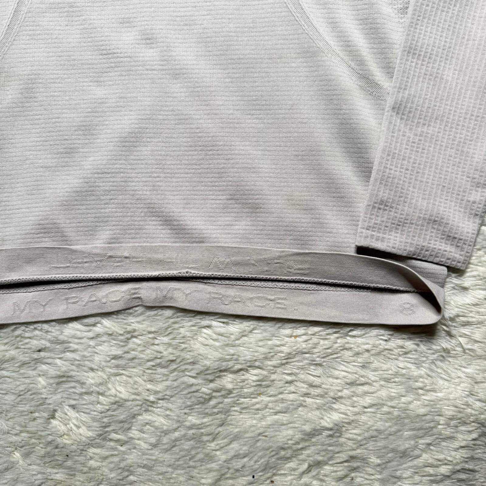 Lululemon Swiftly Tech Long Sleeve Crew (1.0) Light Grey / White Size 8