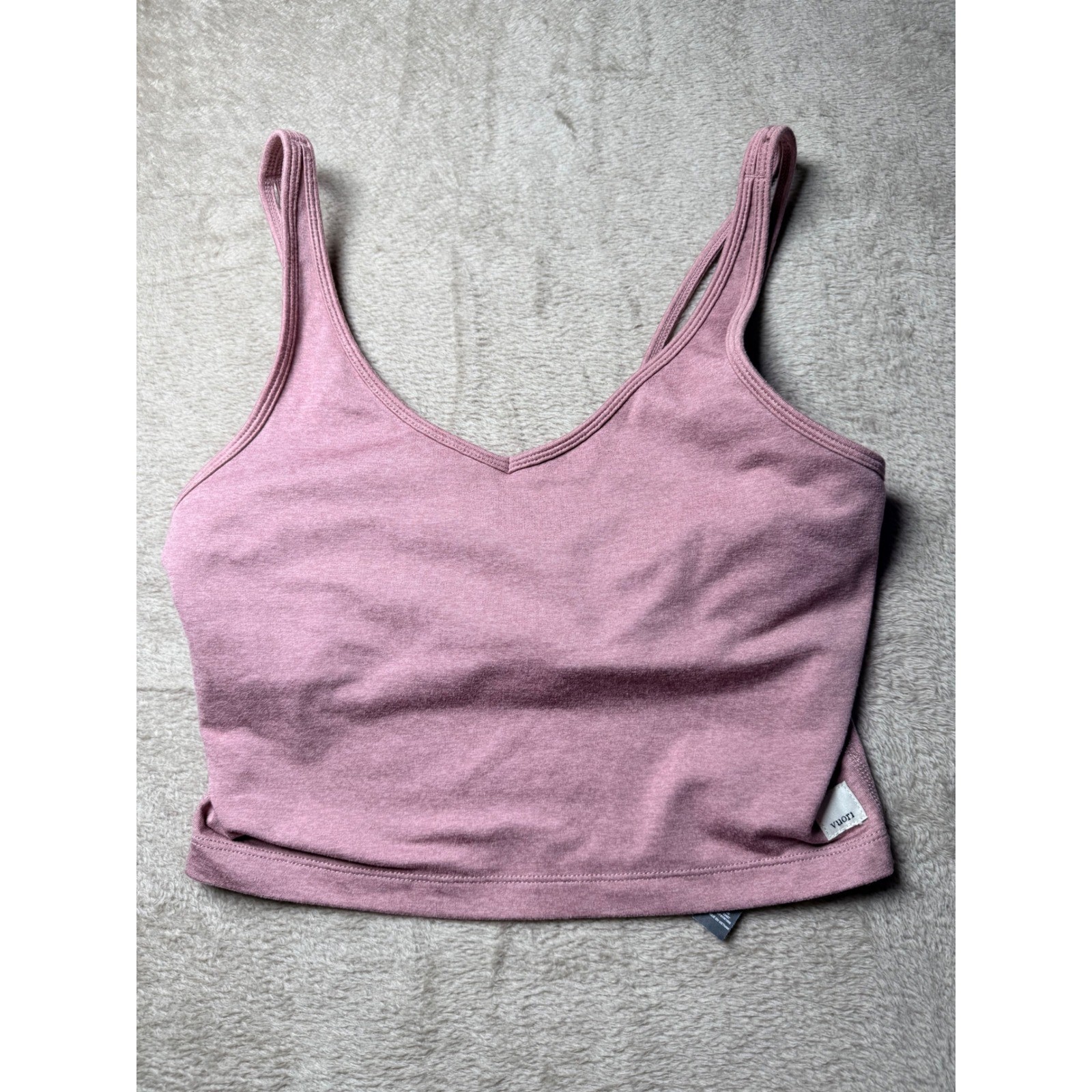 Vuori Crop Dusty Rose Pink Heathered Built-in Bra Athletic Gym Lounge Sporty