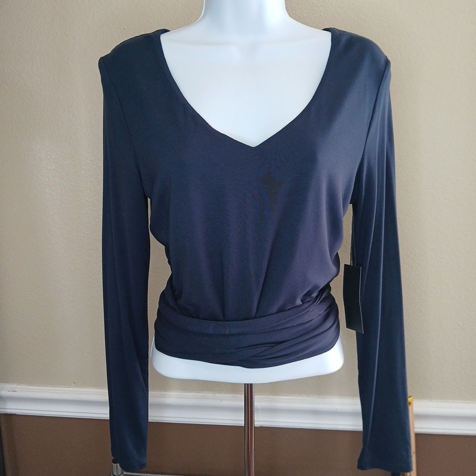 Savvi Riley Wrap Cropped Top Navy Blue M Versatile Keyhole Back Activewear NWT