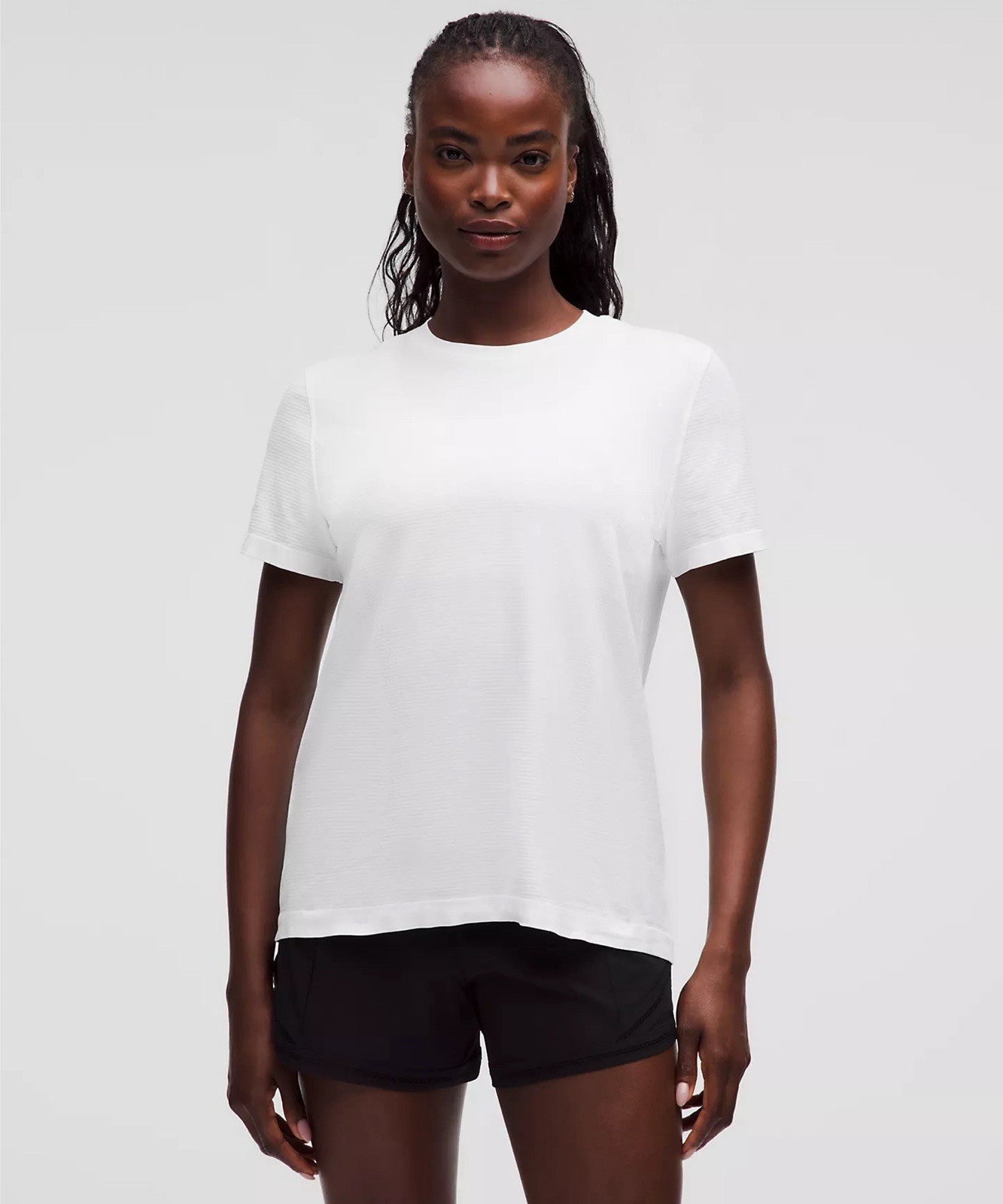 Lululemon Size 4 Swiftly Relaxed Short-Sleeve Shirt Hip Length, White, NWT