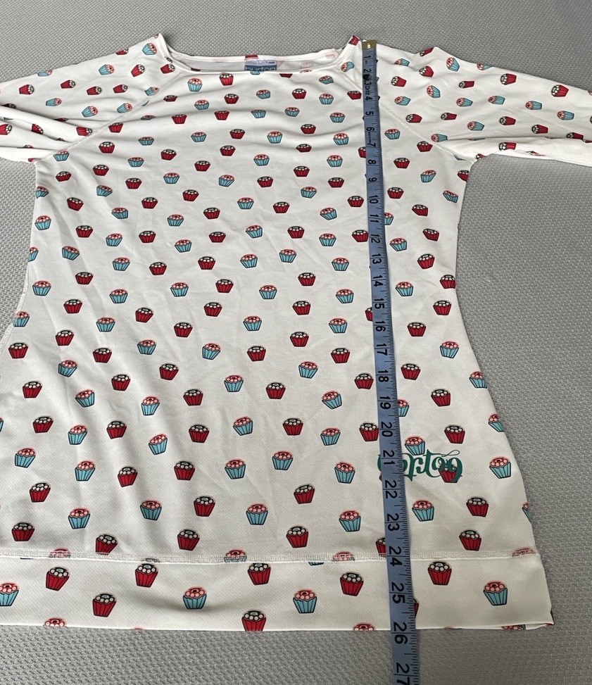 Burton Dryride Lightweight Base Layer Cupcake Print Pullover Shirt Size Medium