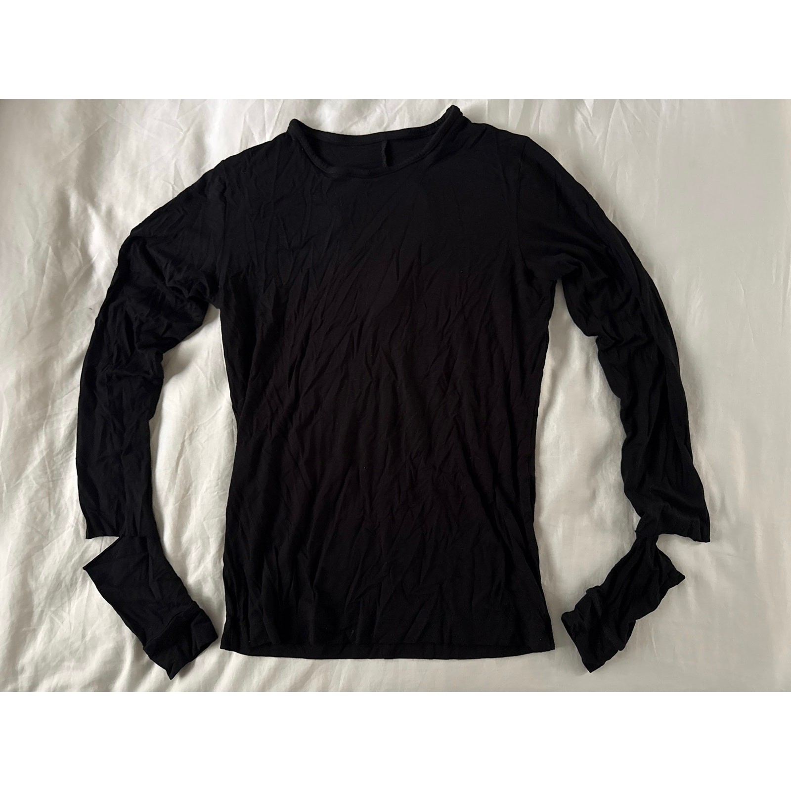 Black Body Con Long-sleeve w/ Back Keyhole & Wrist Cutouts