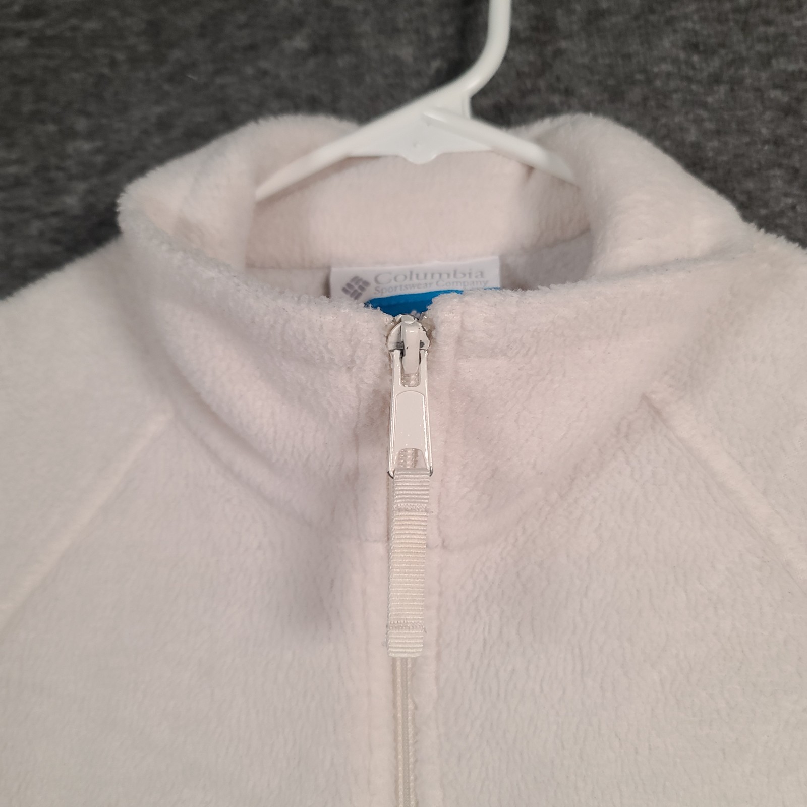 Columbia Women’s M Ivory Fleece Jacket with “Savvy Advertising Solutions, Inc”