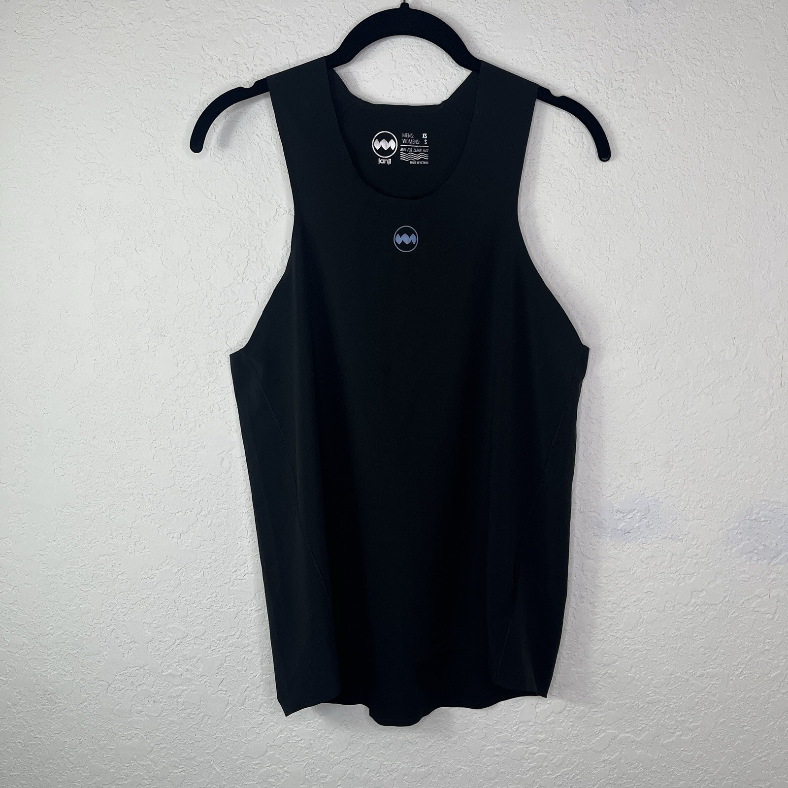 Janji Run for clean H2O Unisex Tank black, size Mens XS/Womens S, eco friendly