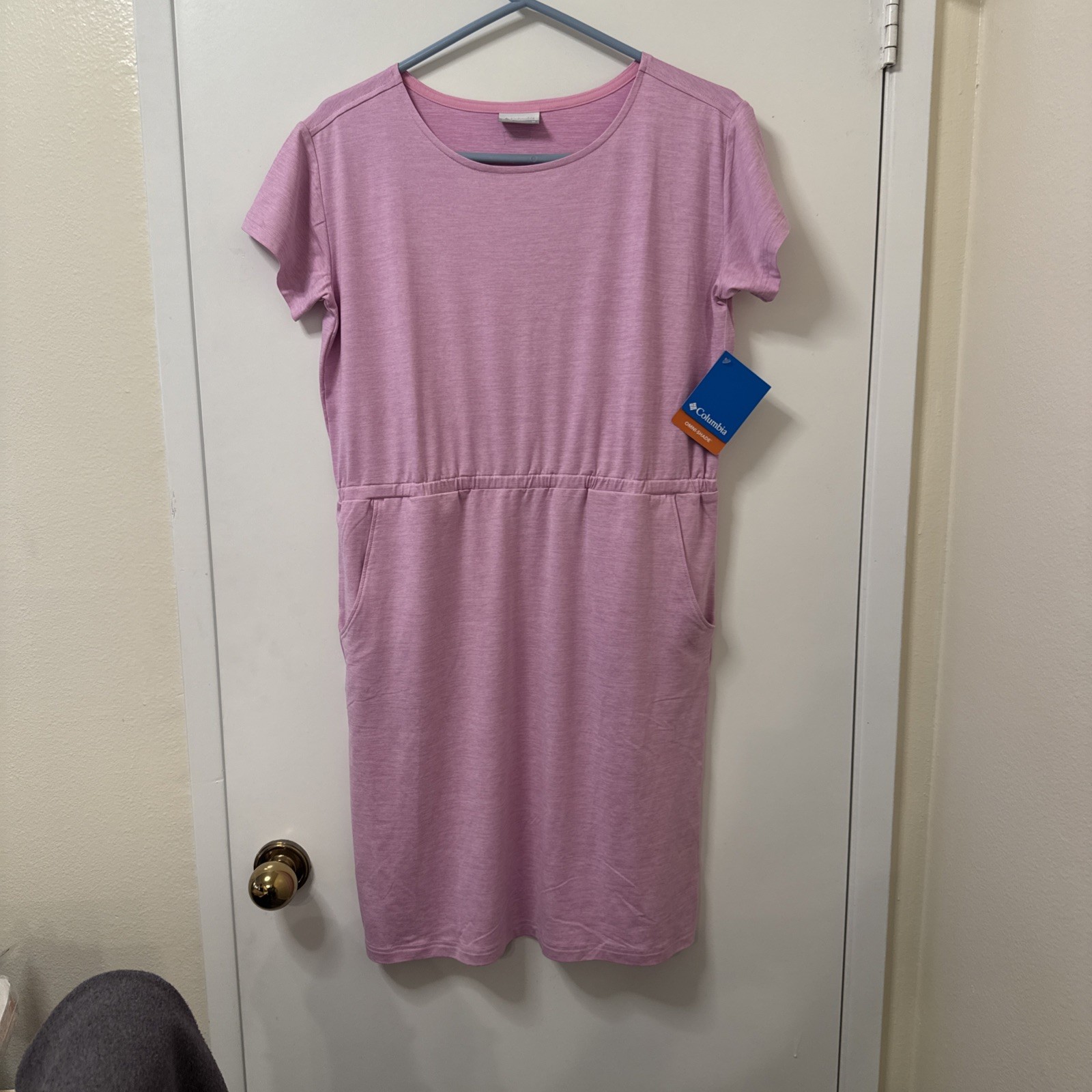 NWT Columbia Womens medium pink T-Shirt Dress Omni-Shade/Omni Wick, 2 pockets