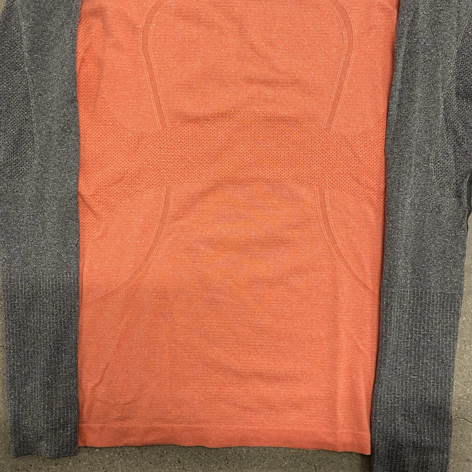 Lululemon Run Swiftly Tech Long Sleeve Shirt Women’s 8 Coral Gray