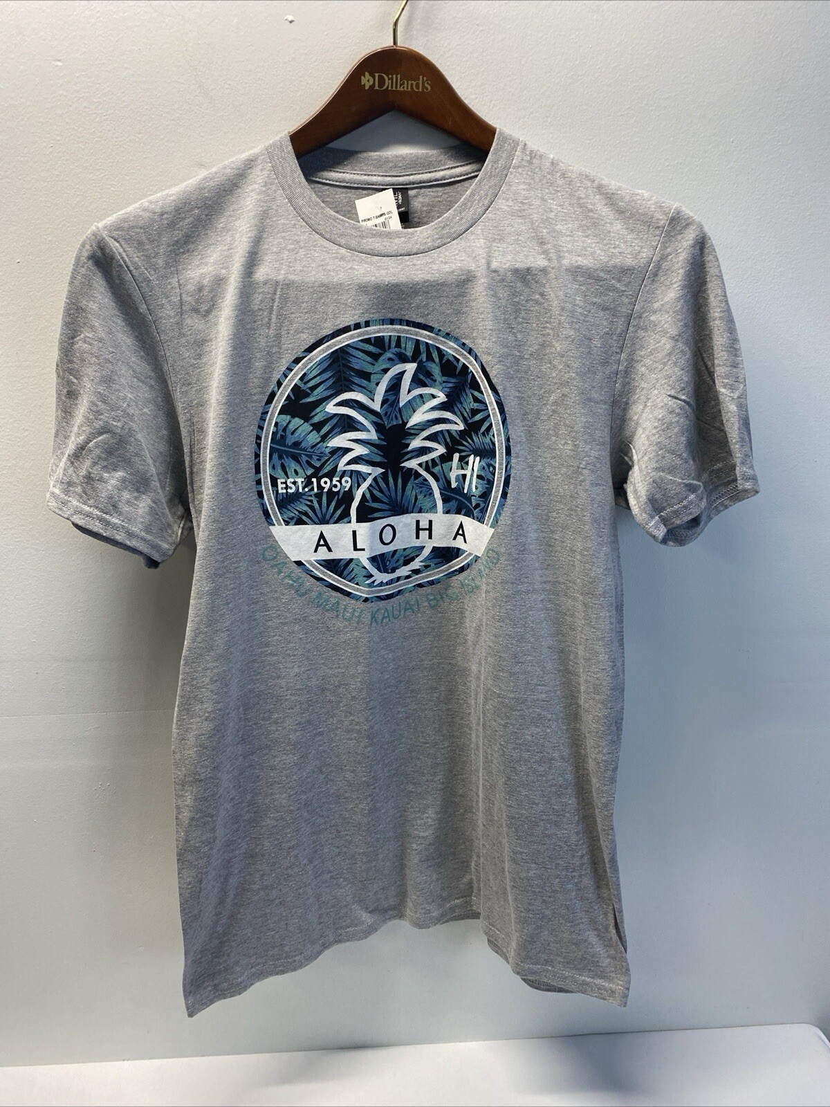 Aloha- Oahu, Maui, Kauai , Big Island Short Sleeve T Shirt Cotton Size M. New.