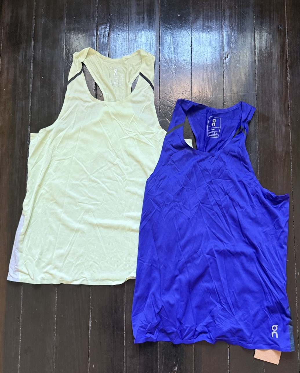 Women’s On Cloud Small T Tank Tanklet Running Shirt *2 pieces* SAMPLE *READ*