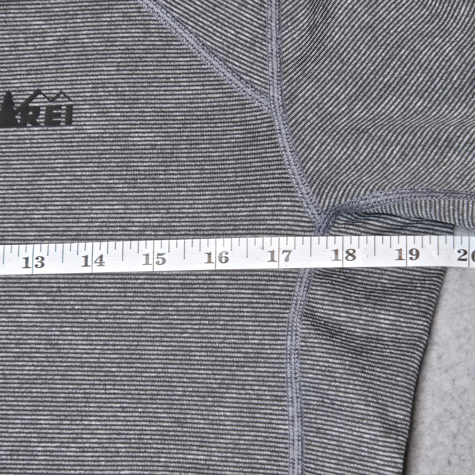 REI Long Sleeve 1/2 Zip Pullover Stretch Layer Shirt – Women’s M – Gray – USA