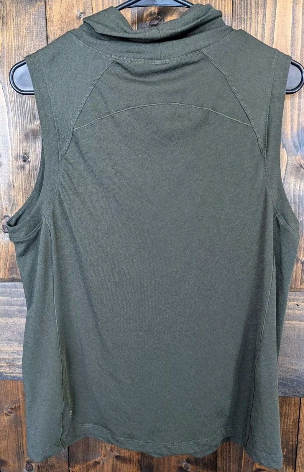 Lululemon Breathe-a-Wool Mock Turtleneck Tank Dark Olive Green Size 12 EUC