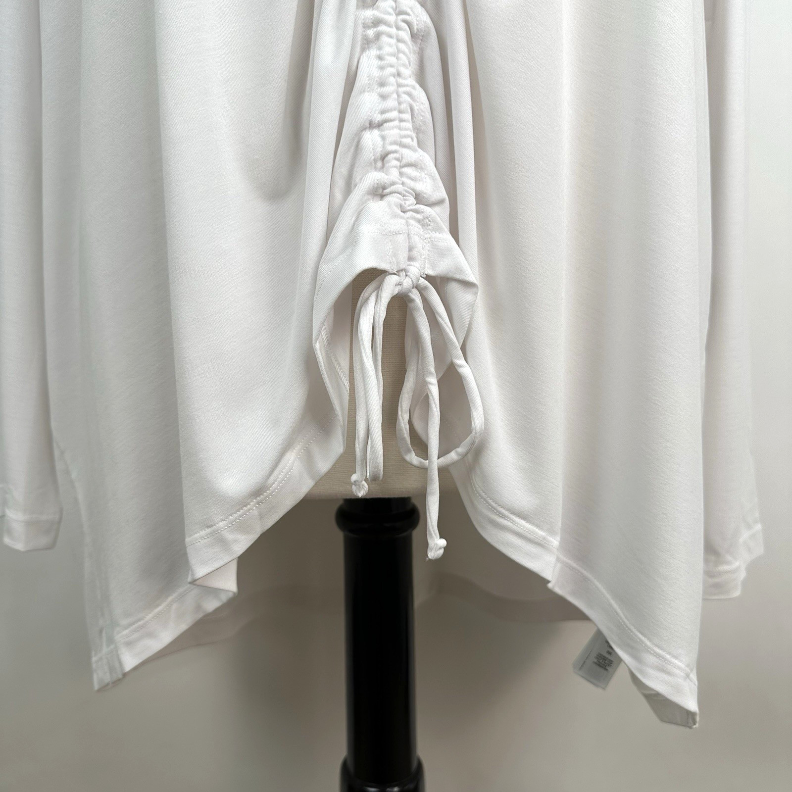 Athleta Crossover Ruched Top Plus 3X 24/26 White Adjustable Cinch Athleisure NWT