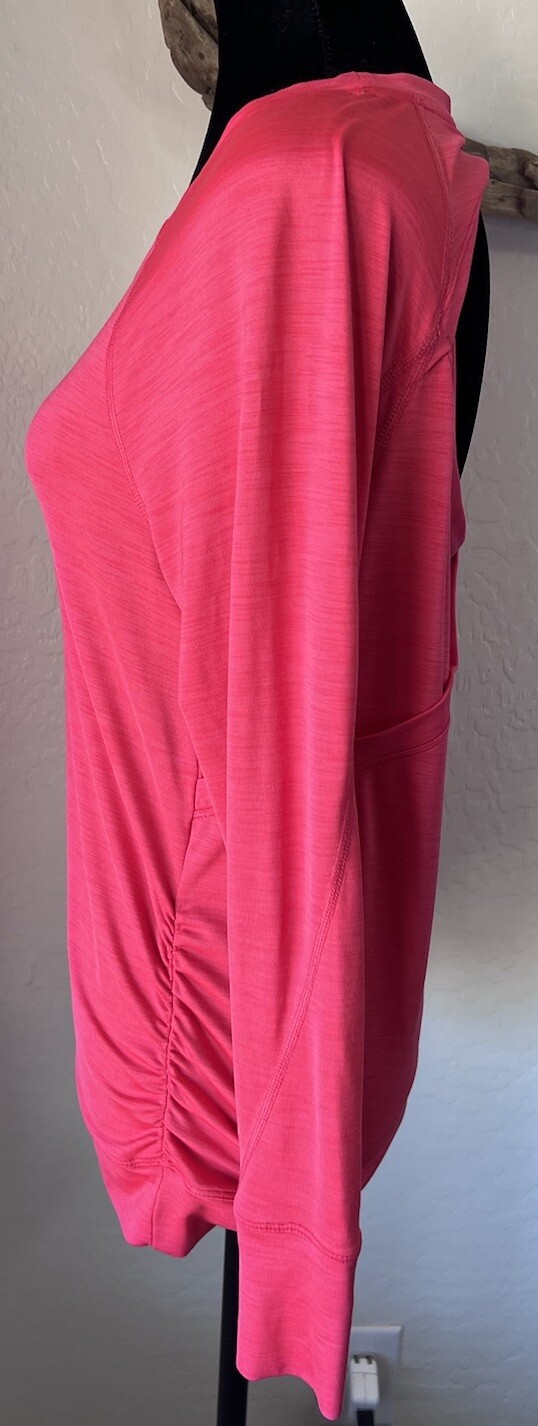 Calvin Klein Performance Womens Athletic Shirt Top Size Small Pink Keyhole Back