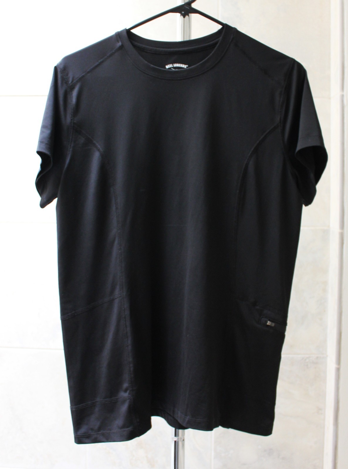 Reel Legends Womens M (chest 40″) Black Stretch Poly Short Sleeve Tee Zip Pocket