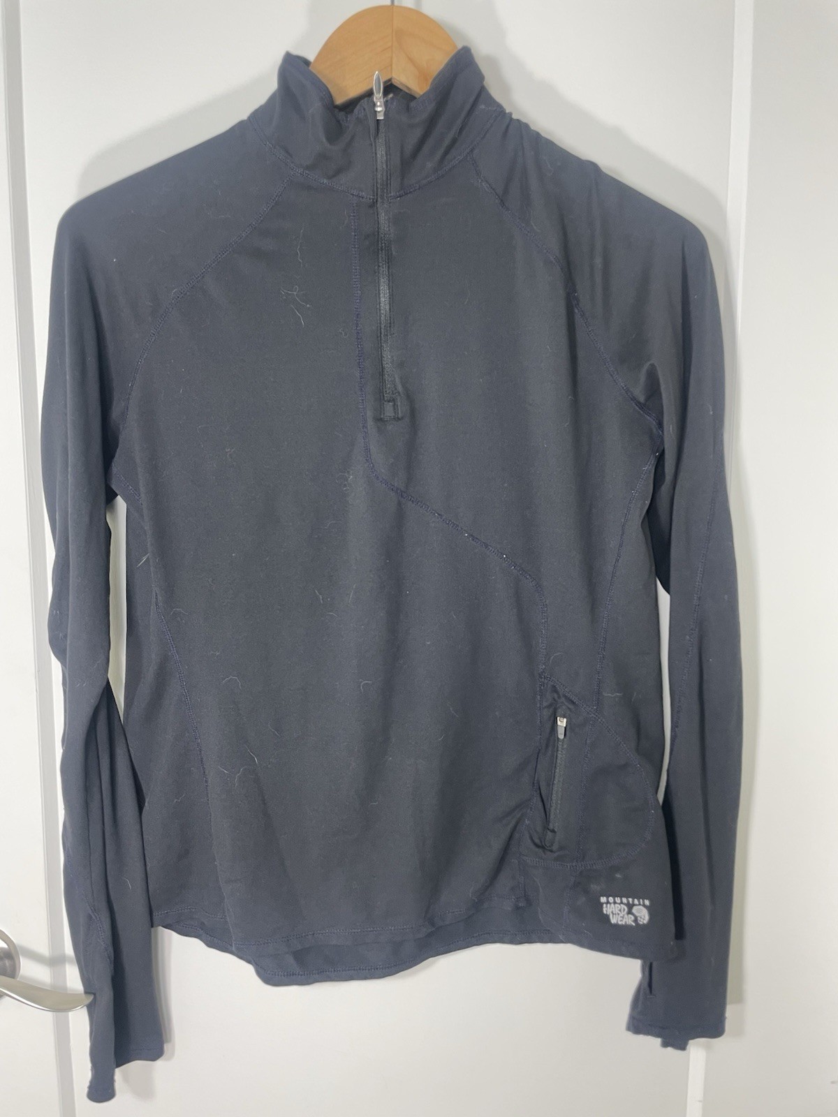 Mountain Hardware Women’s 1/4 Zip Mock Neck Shirt Thumb Holes Black Medium