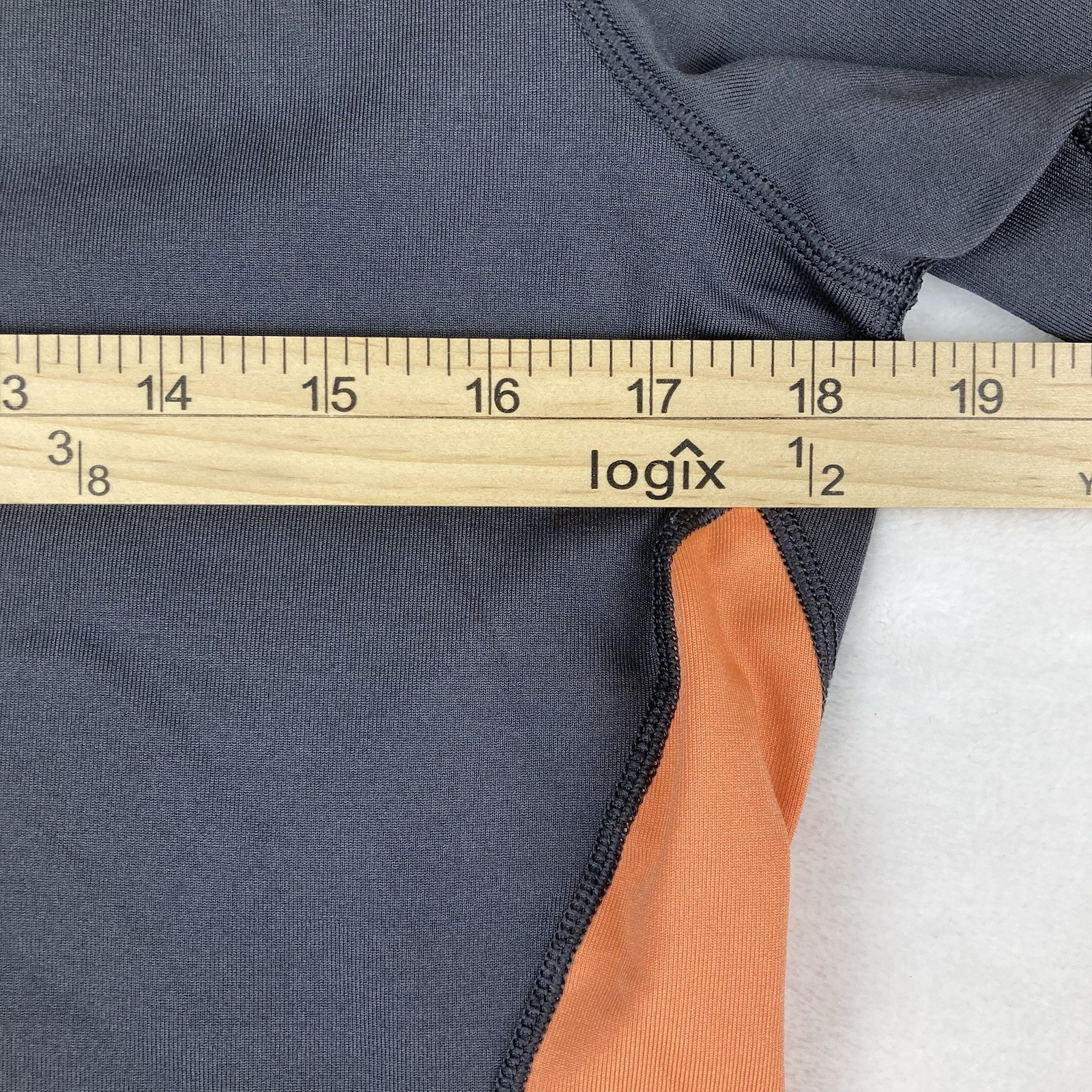 Second Skin Cold Weather Compression Shirt Women’s XL Gray 1/4 Zip Pullover Top