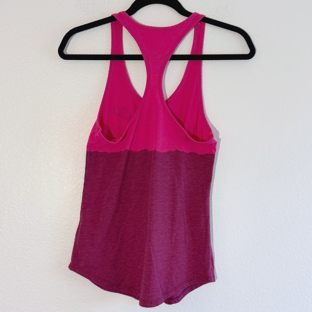 Nike Dri-FIT Running Tank Top Womens Small Pink Magenta Racerback Athletic Cut