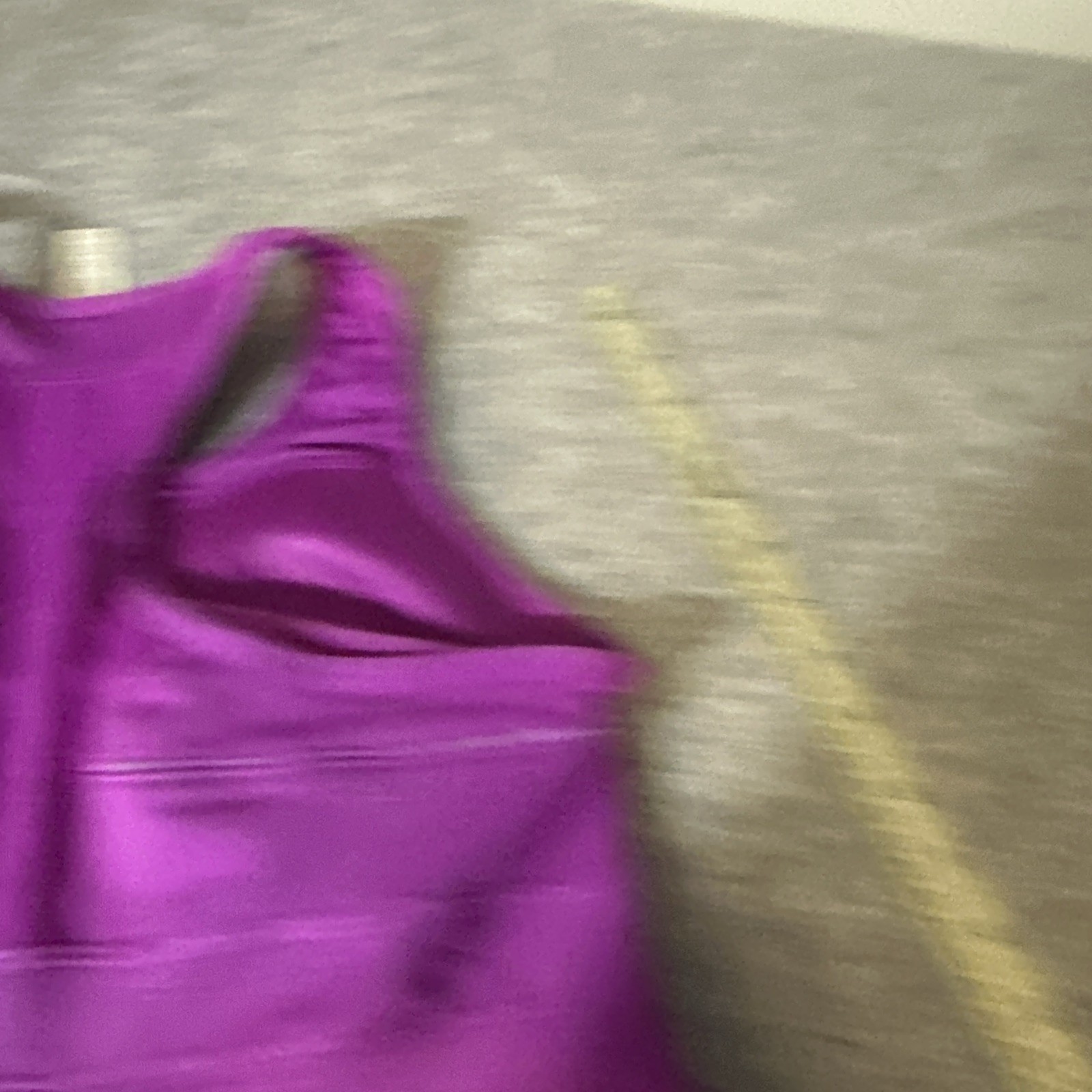 Athleta Active Athletic Tank Top Size MT Purple Pockets Compression Built in Bra