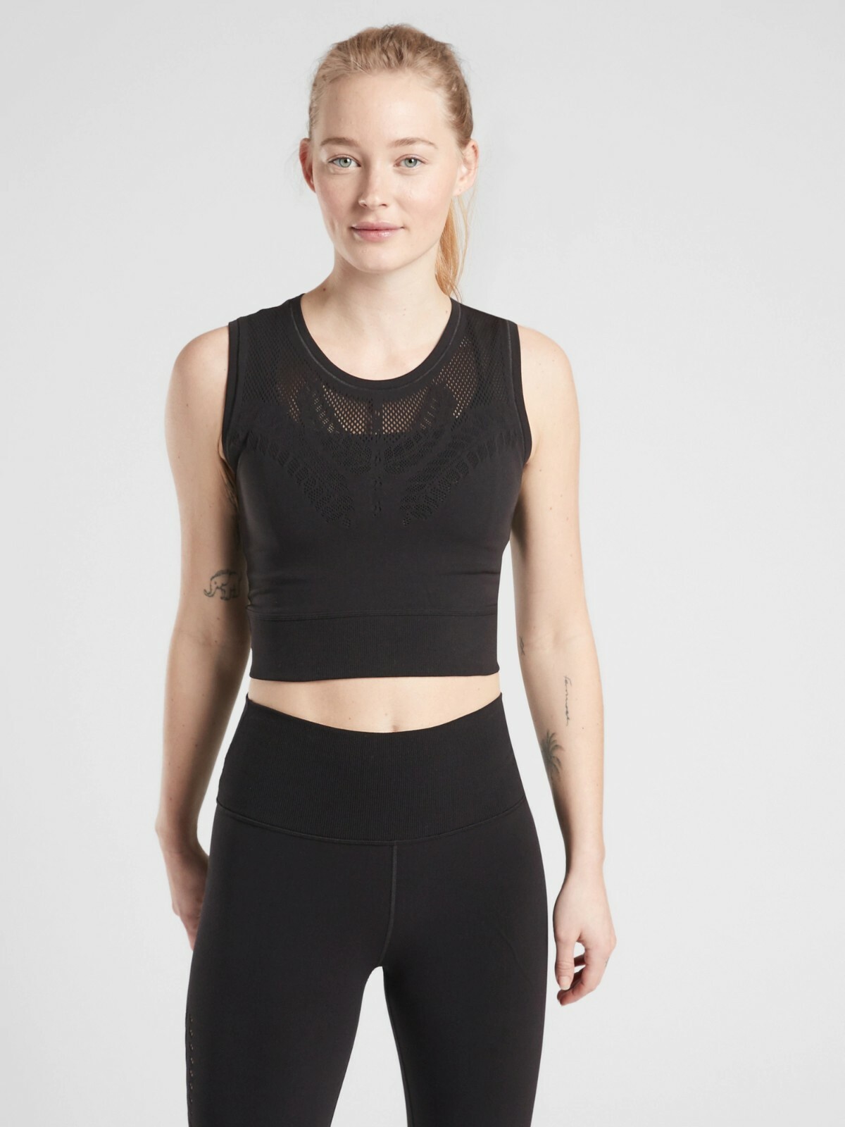 NWT Athleta Ujjayi Crop Tank, BLACK SIZE S/M #566682 O0201