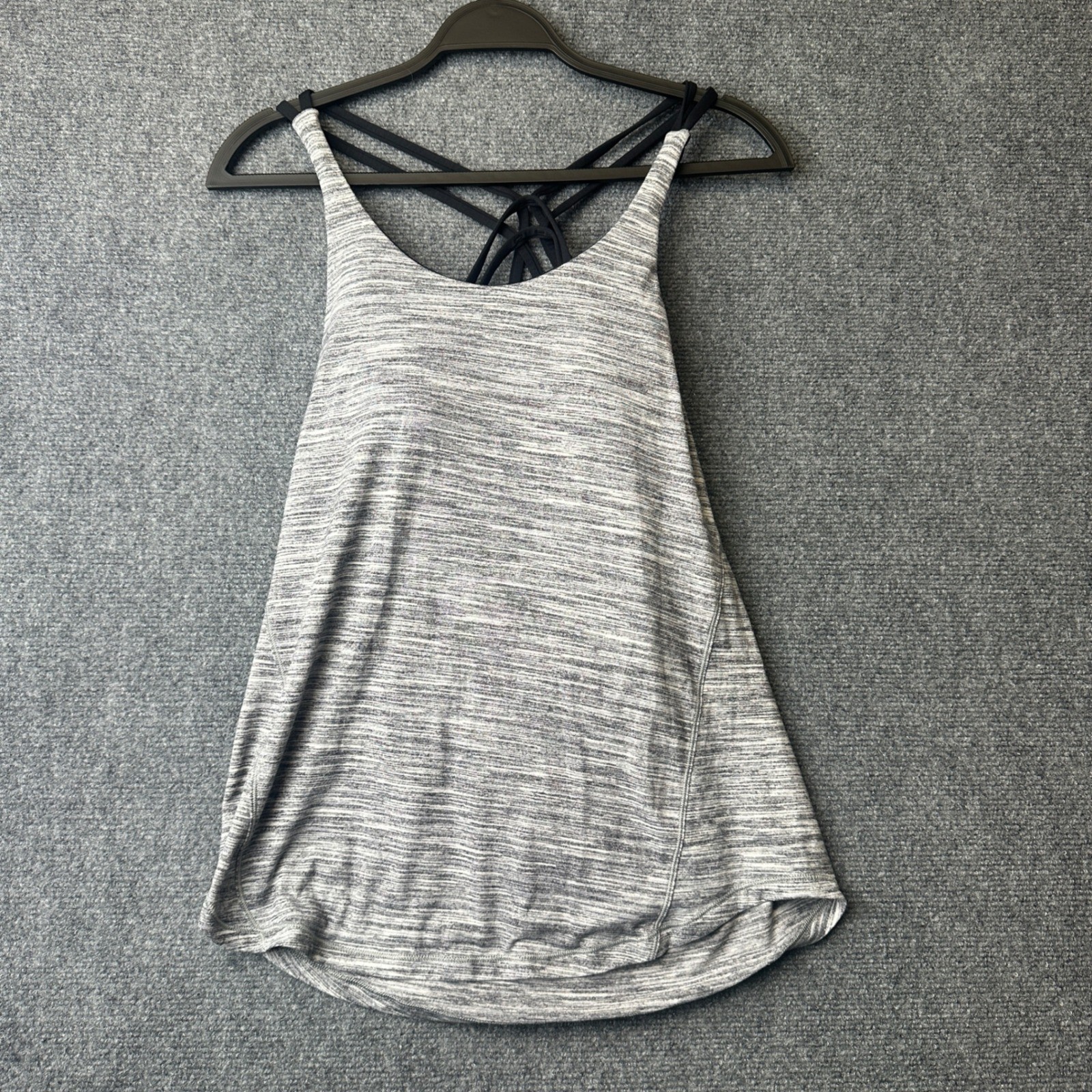 Lululemon Wild Tank Womens 6 Gray Space Dye Strappy Back Yoga Workout Top