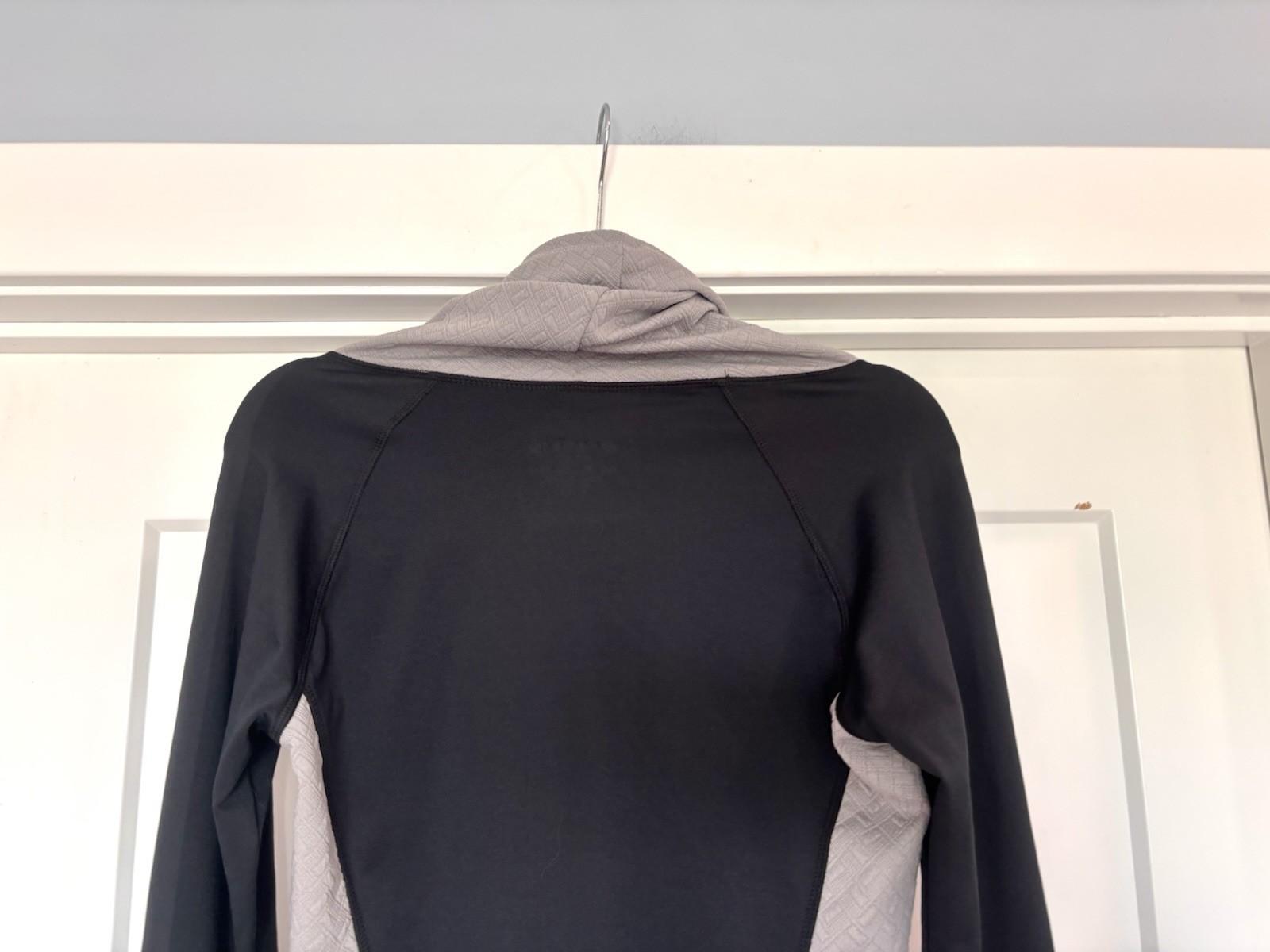 Marika Tek Dry Wik Performance Black & Gray Cowl Neck Long Sleeve Top Size S